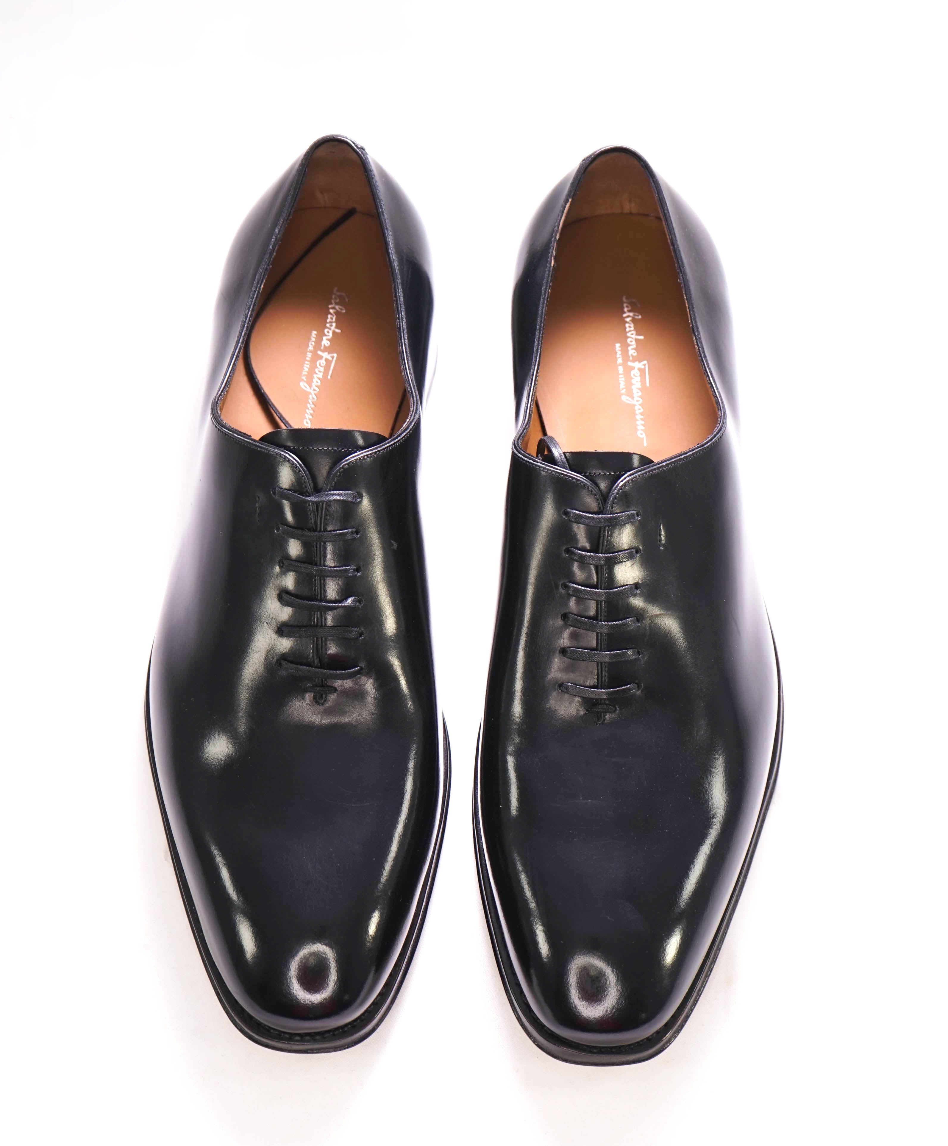 $1,395 SALVATORE FERRAGAMO - "CARMELO Tramezza" Black Whole-Cut Silhouette Oxfords - 11.5 EE