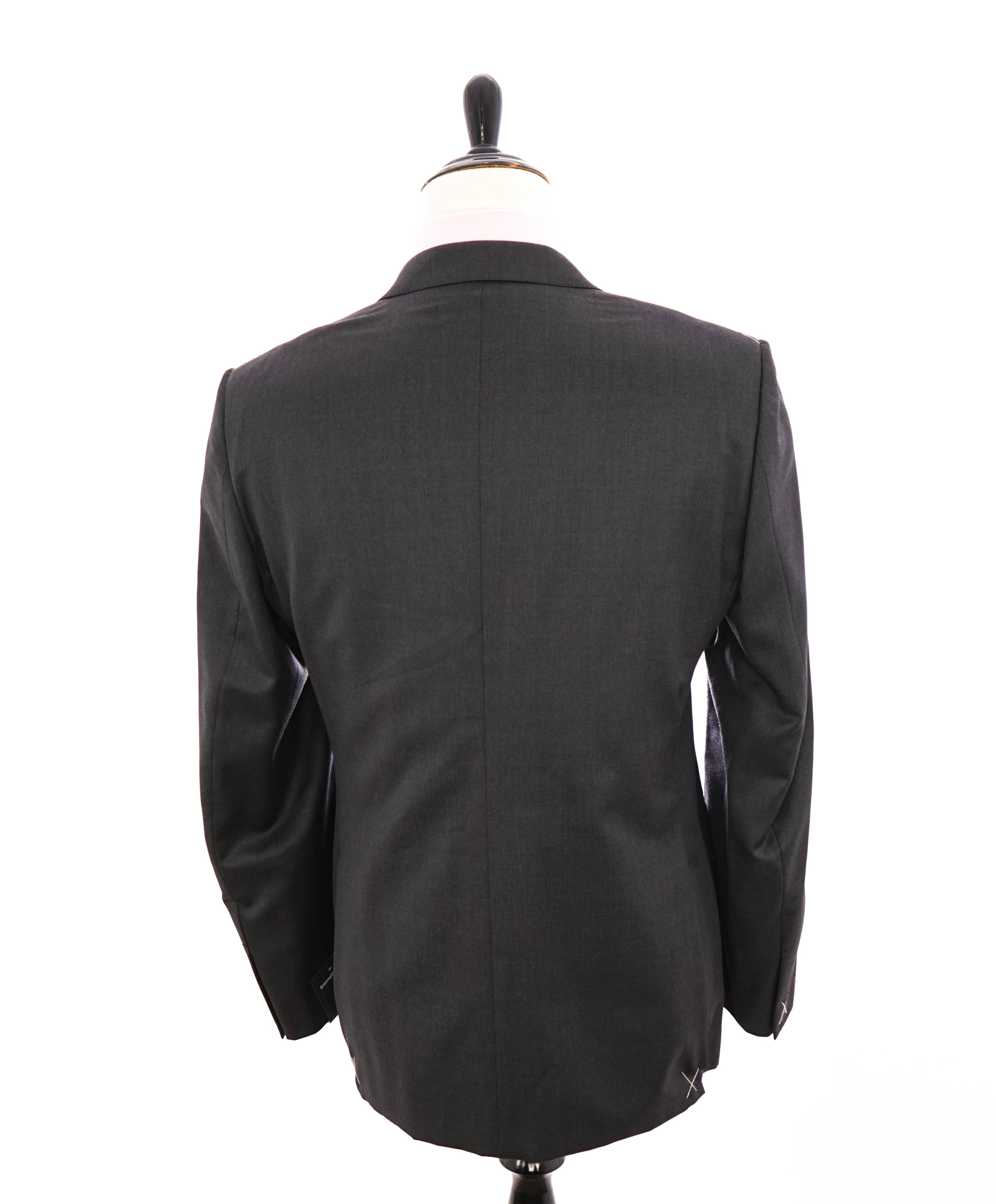 $2,695 ERMENEGILDO ZEGNA -"Micronsphere" GRAY Blazer - 44R