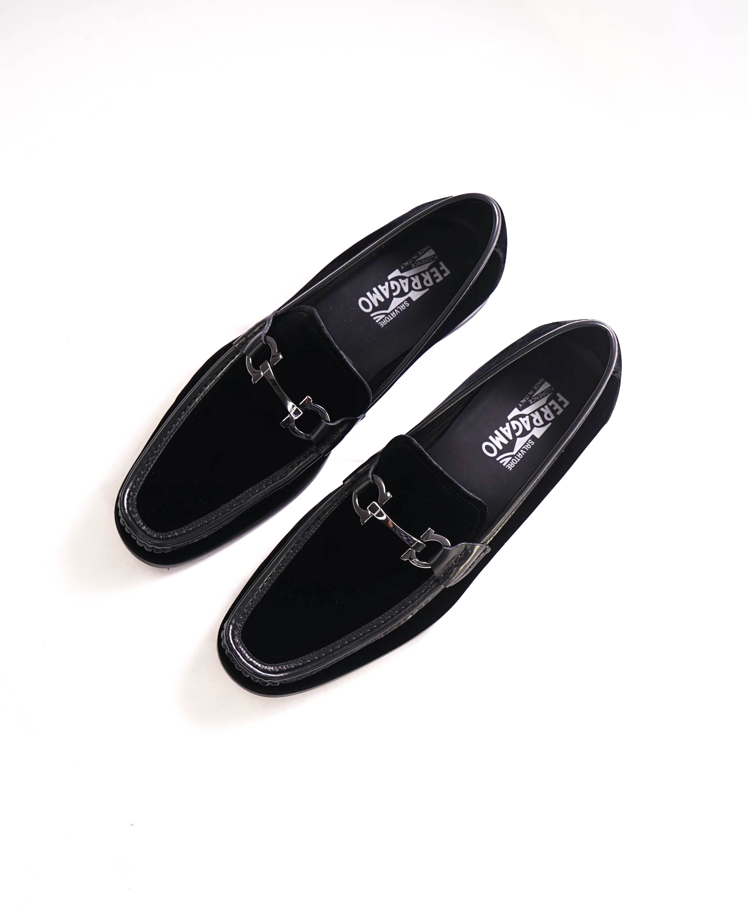 $895 SALVATORE FERRAGAMO - “GRANDIOSO" Gancini Bit Loafer Black Velvet Loafers - 10 E