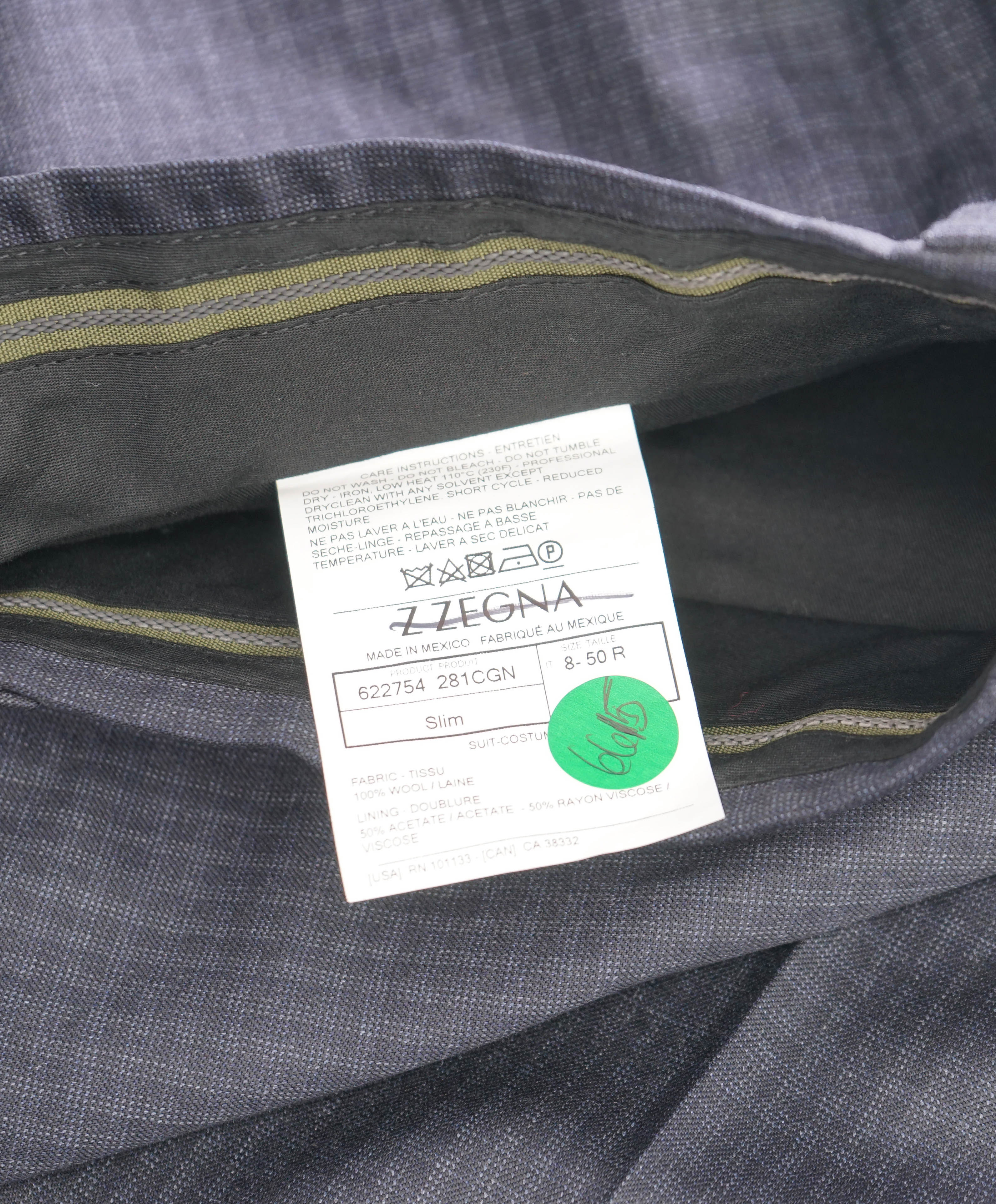 Z ZEGNA - *CLOSET STAPLE* Gray Check "SLIM" Flat Front Dress Pants - 34W