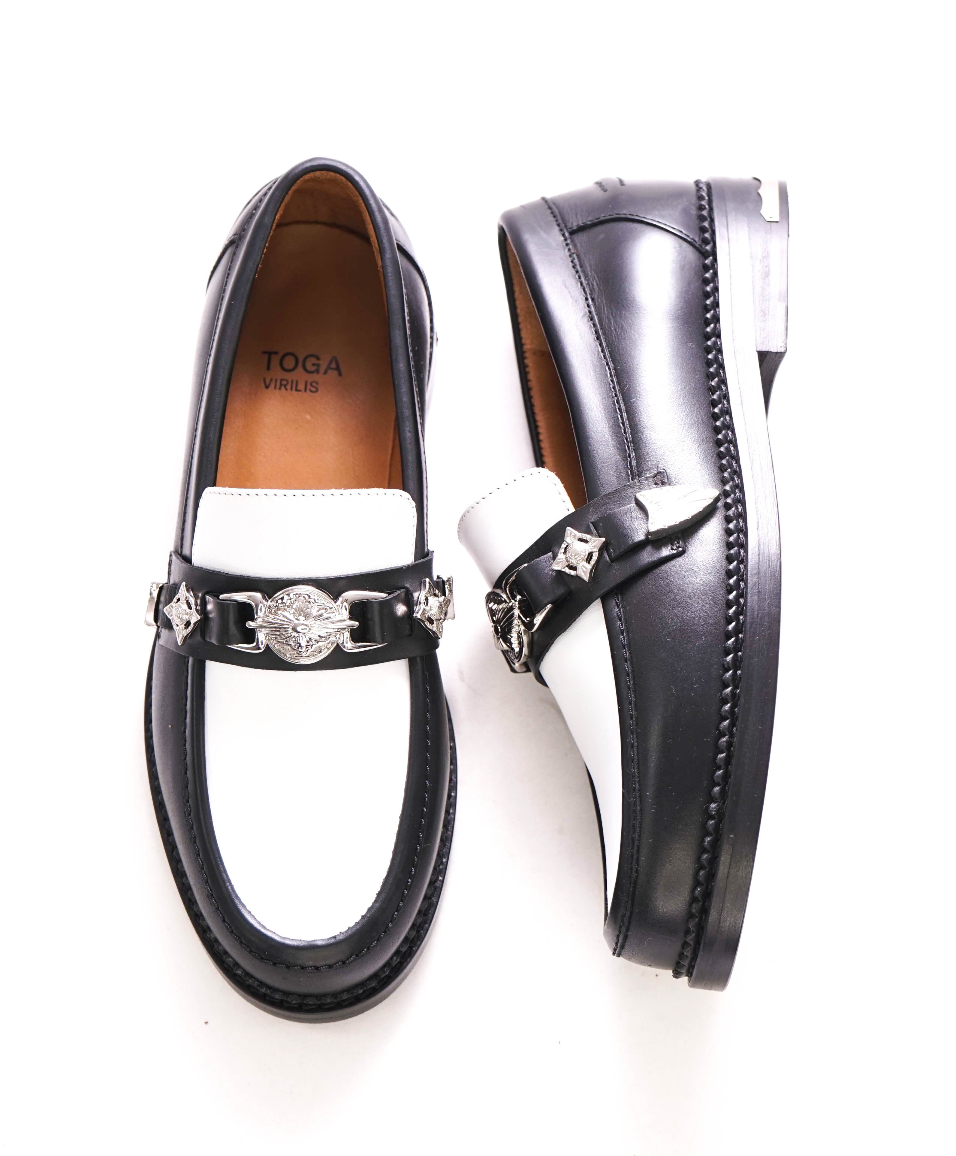 $680 TOGA VIRILIS - Plaque-Detailing Two-Tone Loafers - 6 US (39)