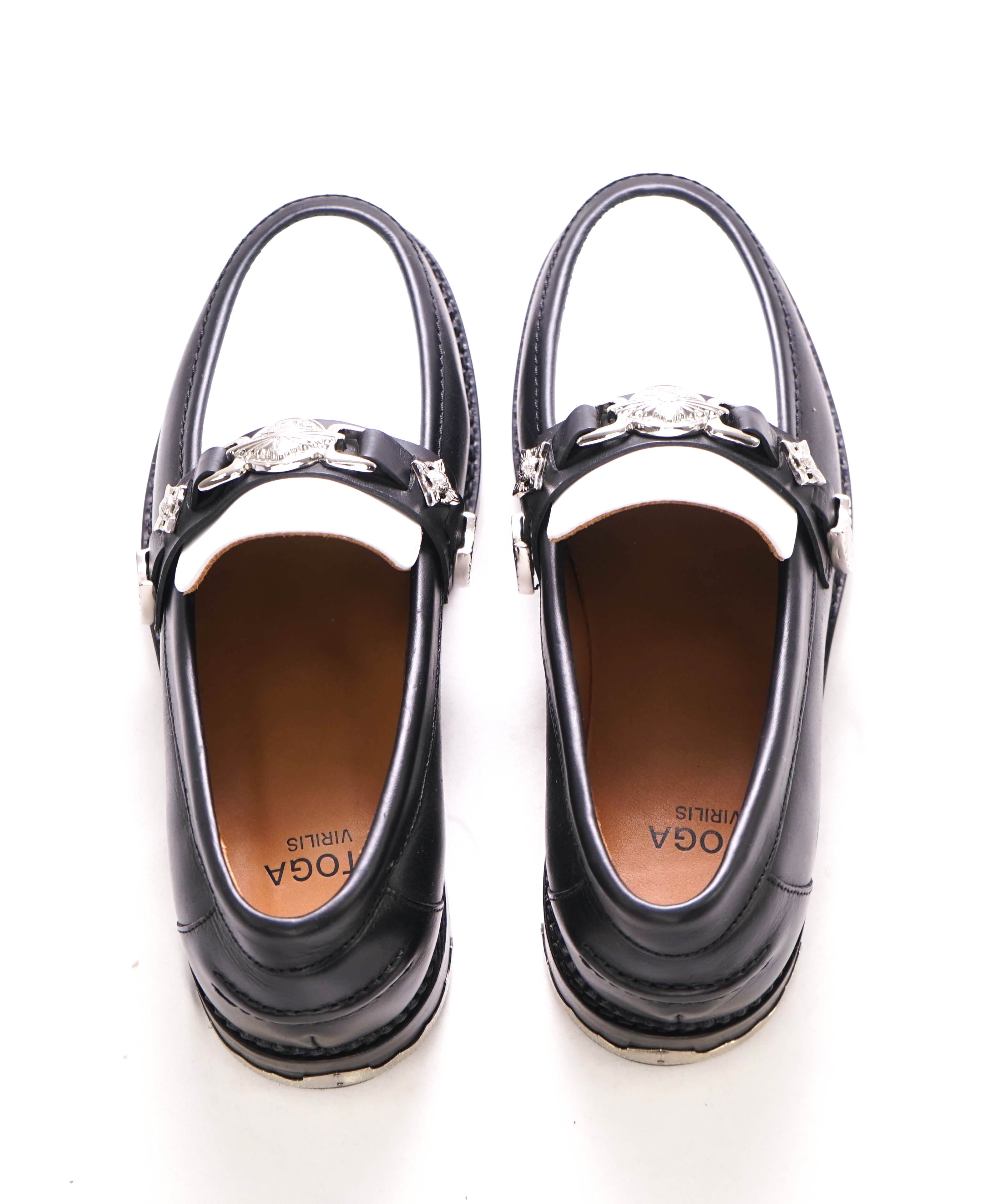 $680 TOGA VIRILIS - Plaque-Detailing Two-Tone Loafers - 6 US (39)