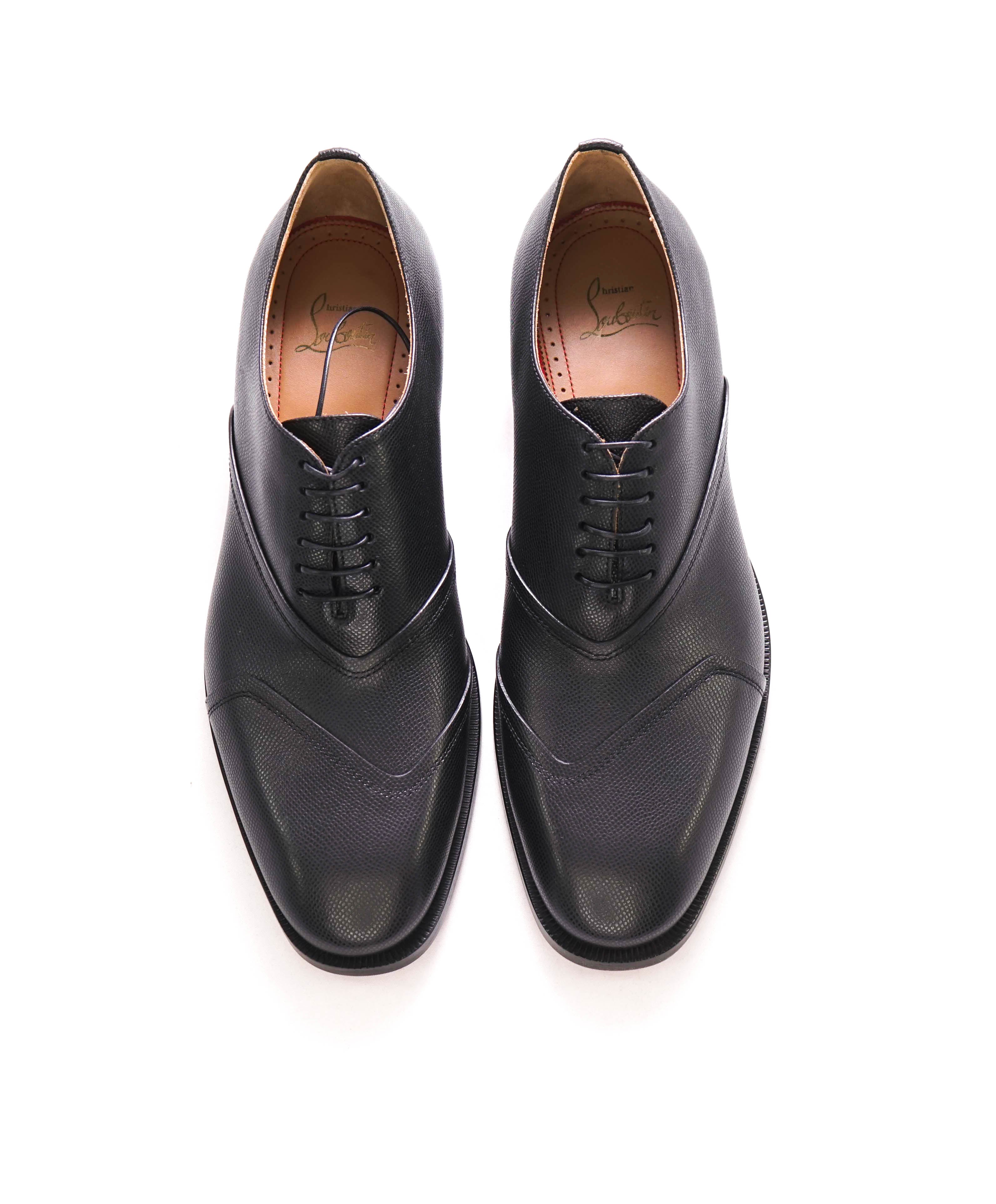 $1,145 CHRISTIAN LOUBOUTIN - *BOABI FLAT* Black Oxfords - 9.5 US (42.5)