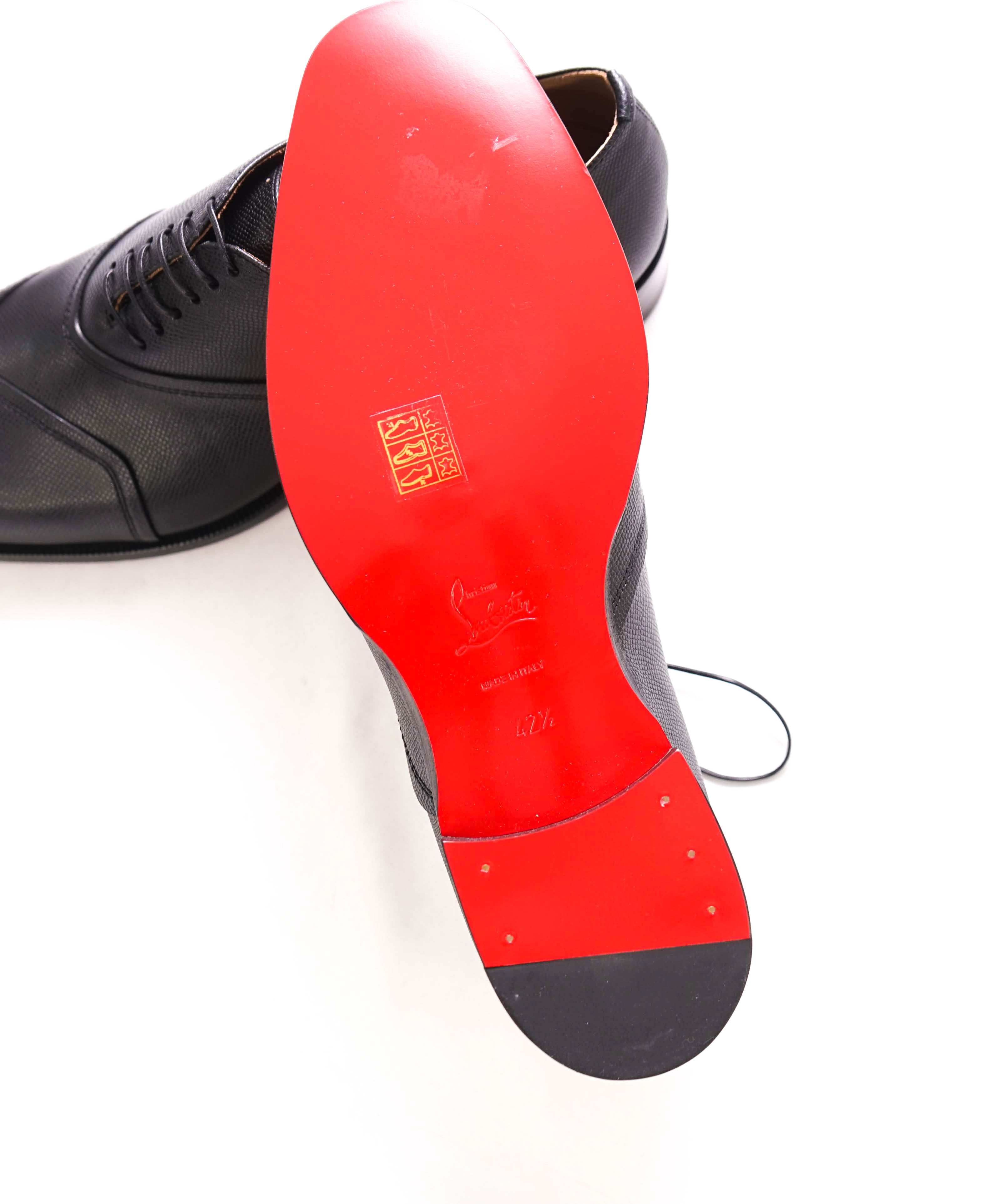 $1,145 CHRISTIAN LOUBOUTIN - *BOABI FLAT* Black Oxfords - 9.5 US (42.5)