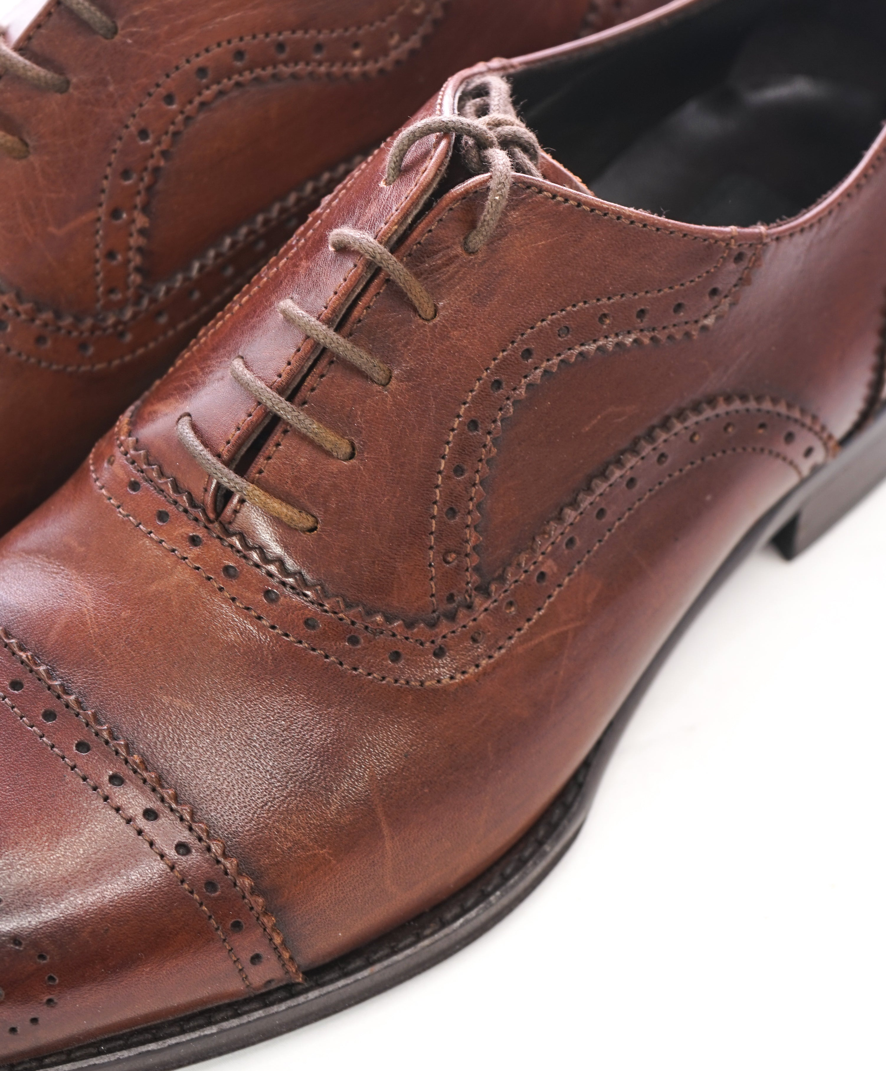 TO BOOT NEW YORK - "CAPOTE" Brown Brogue Cap-Toe Oxfords - 8