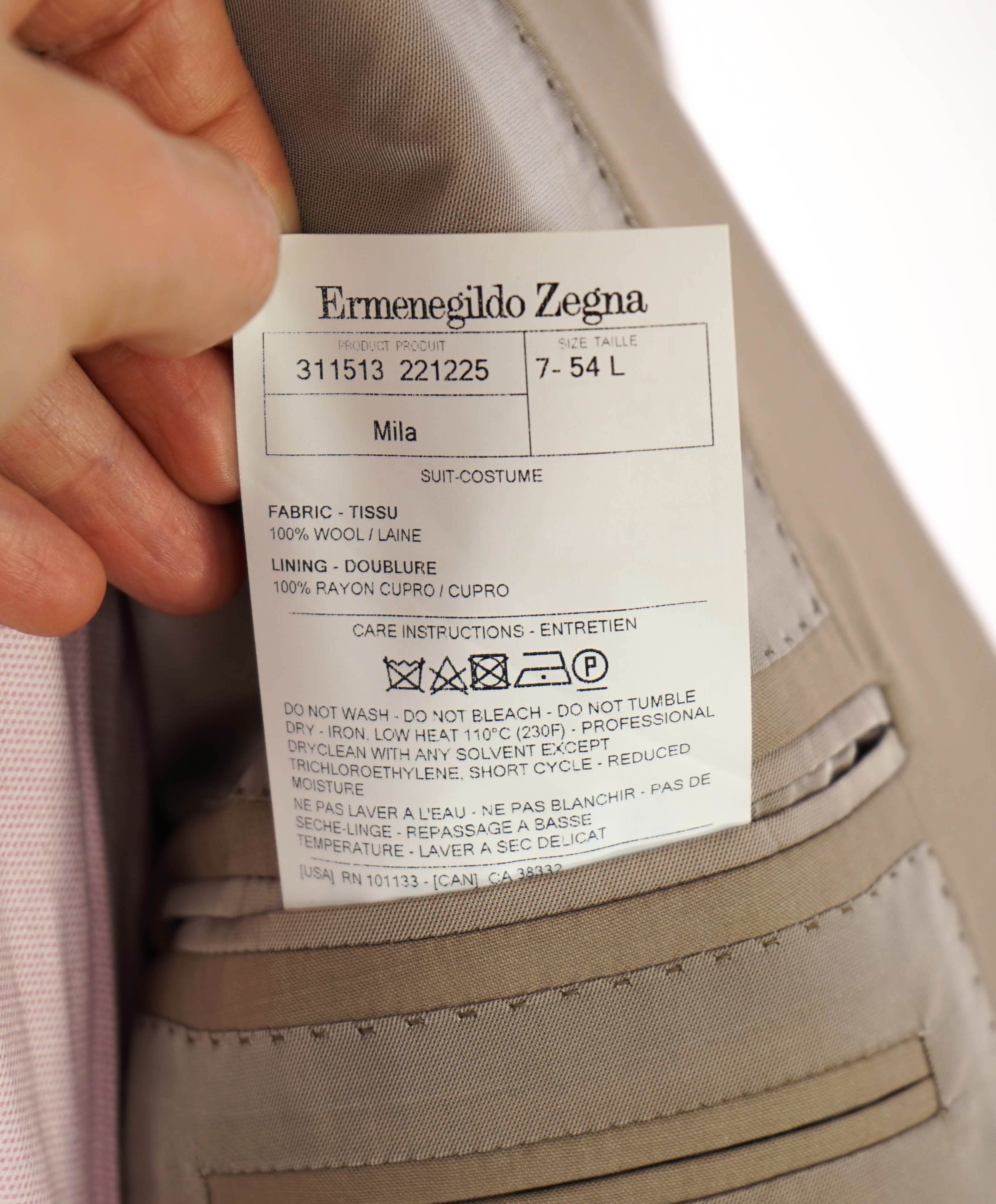 $3,290 ERMENEGILDO ZEGNA - “HIGH PERFORMANCE” Beige/Neutral Blazer- 44L