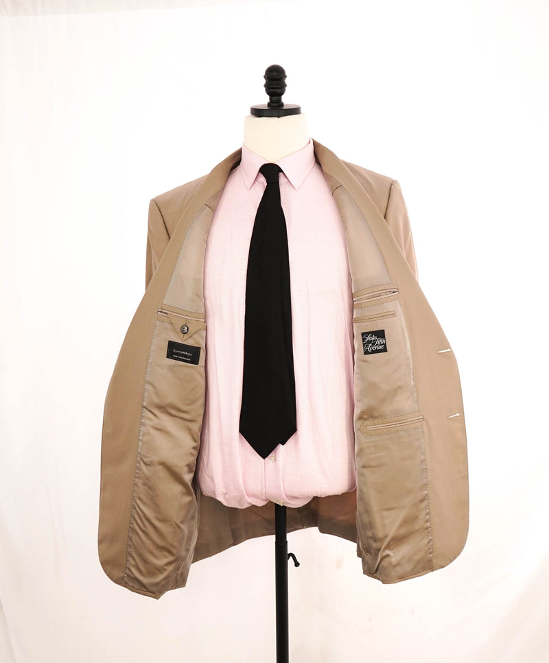 $3,290 ERMENEGILDO ZEGNA - “HIGH PERFORMANCE” Beige/Neutral Blazer- 44L