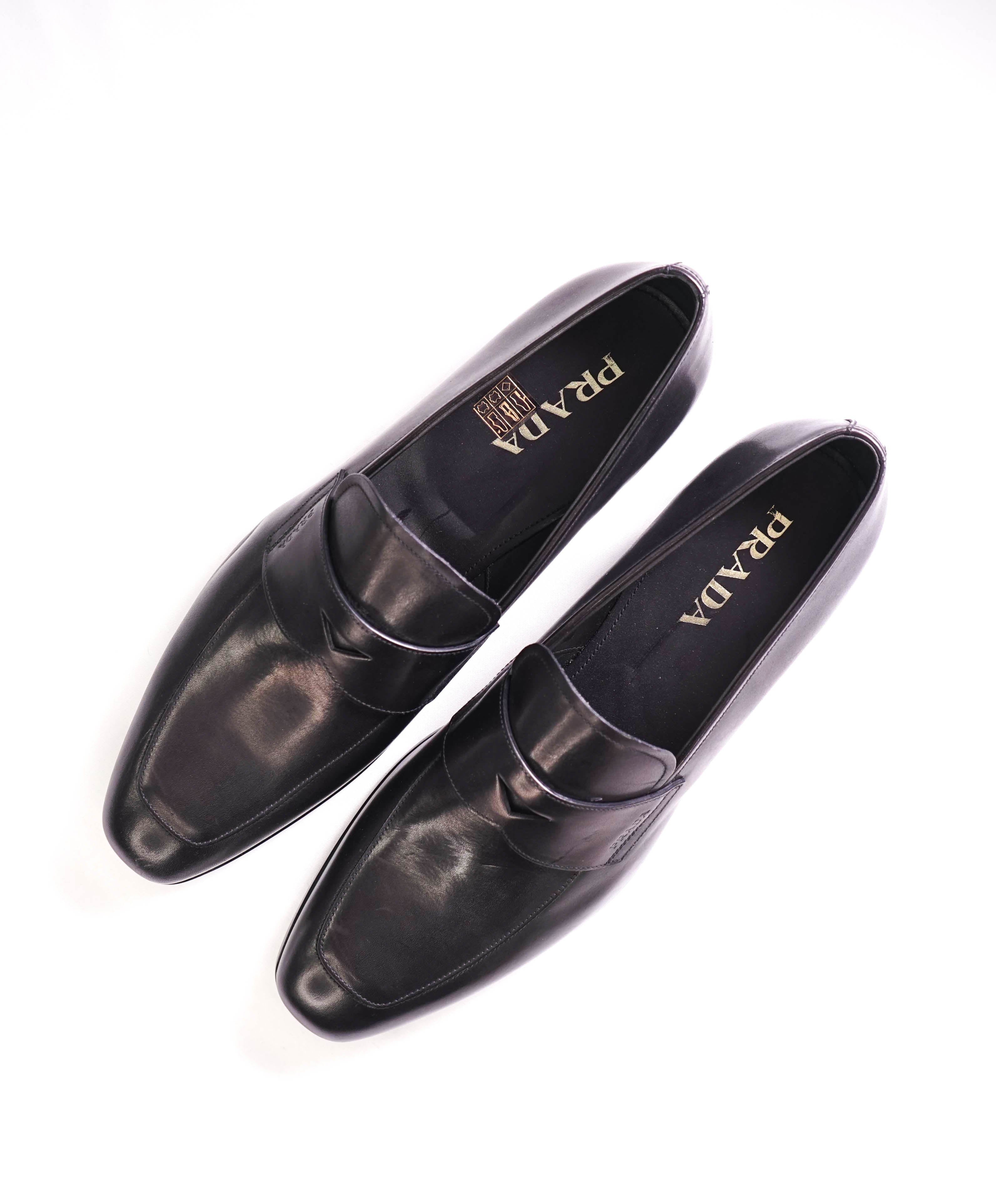 $850 PRADA - Black Leather LOGO Leather Penny Loafers - 12.5 US (11.5)