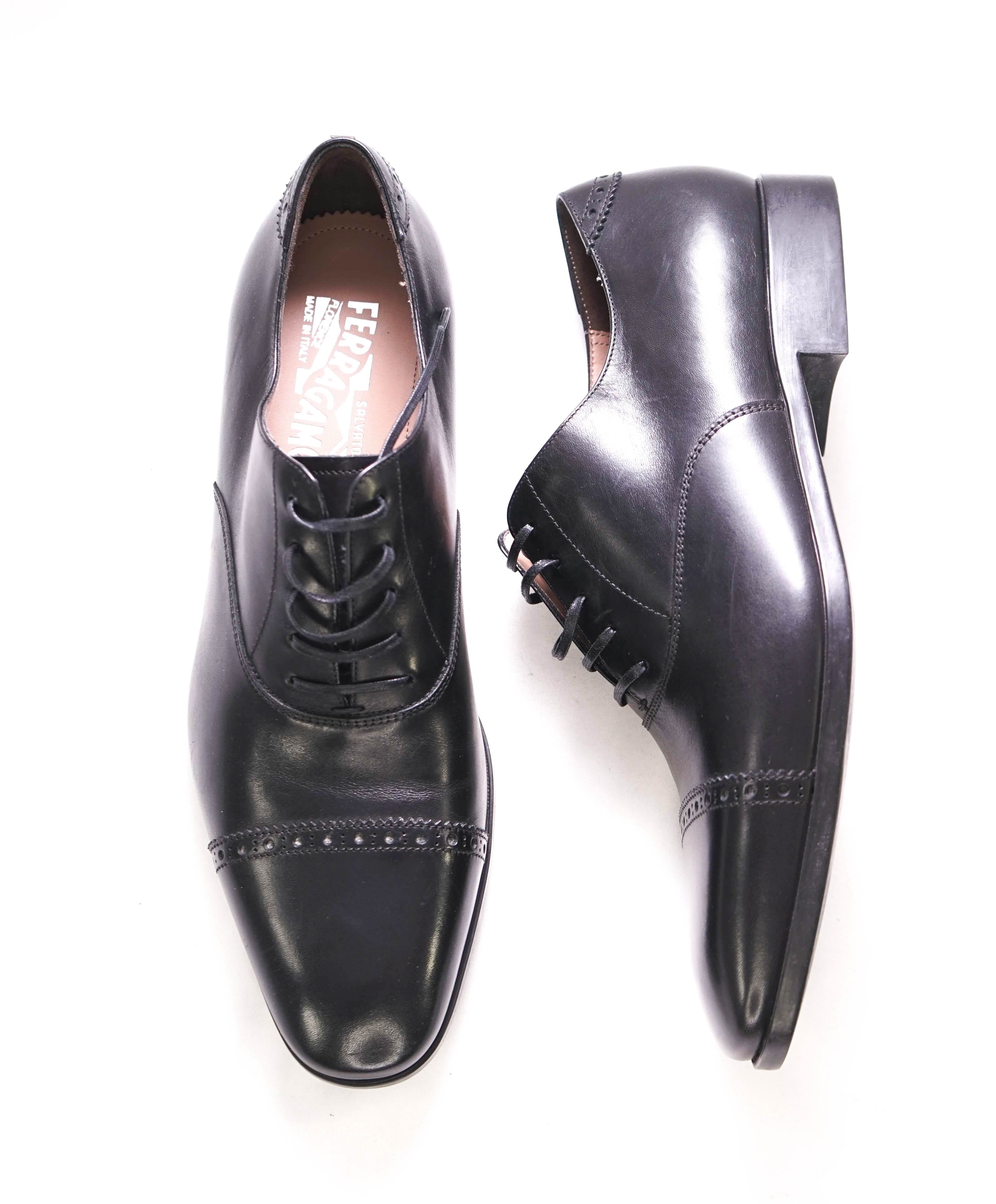 $800 SALVATORE FERRAGAMO - Cap-Toe Gancini Logo Black Leather Oxford - 8 US