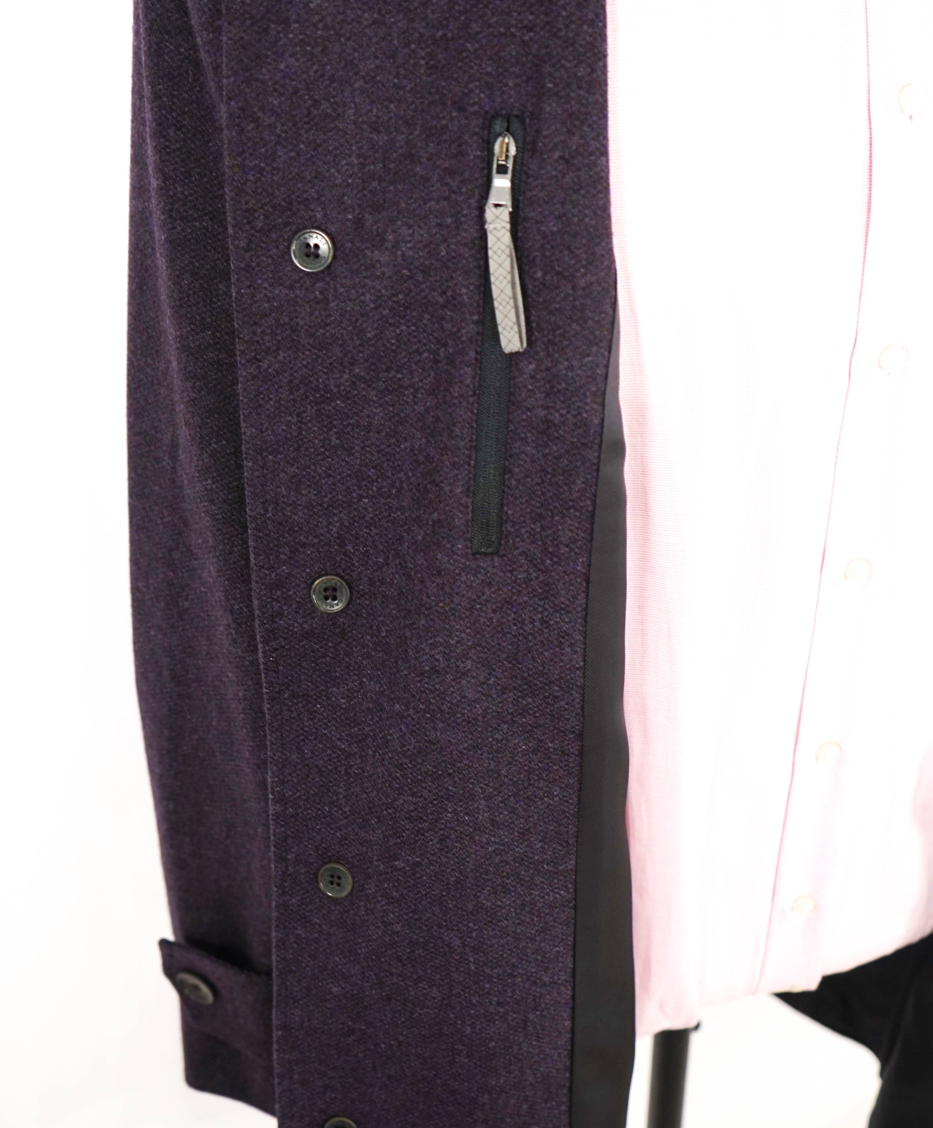 $4,000 CANALI - By LORO PIANA **PURE CASHMERE** Gray/Eggplant Coat - 42R