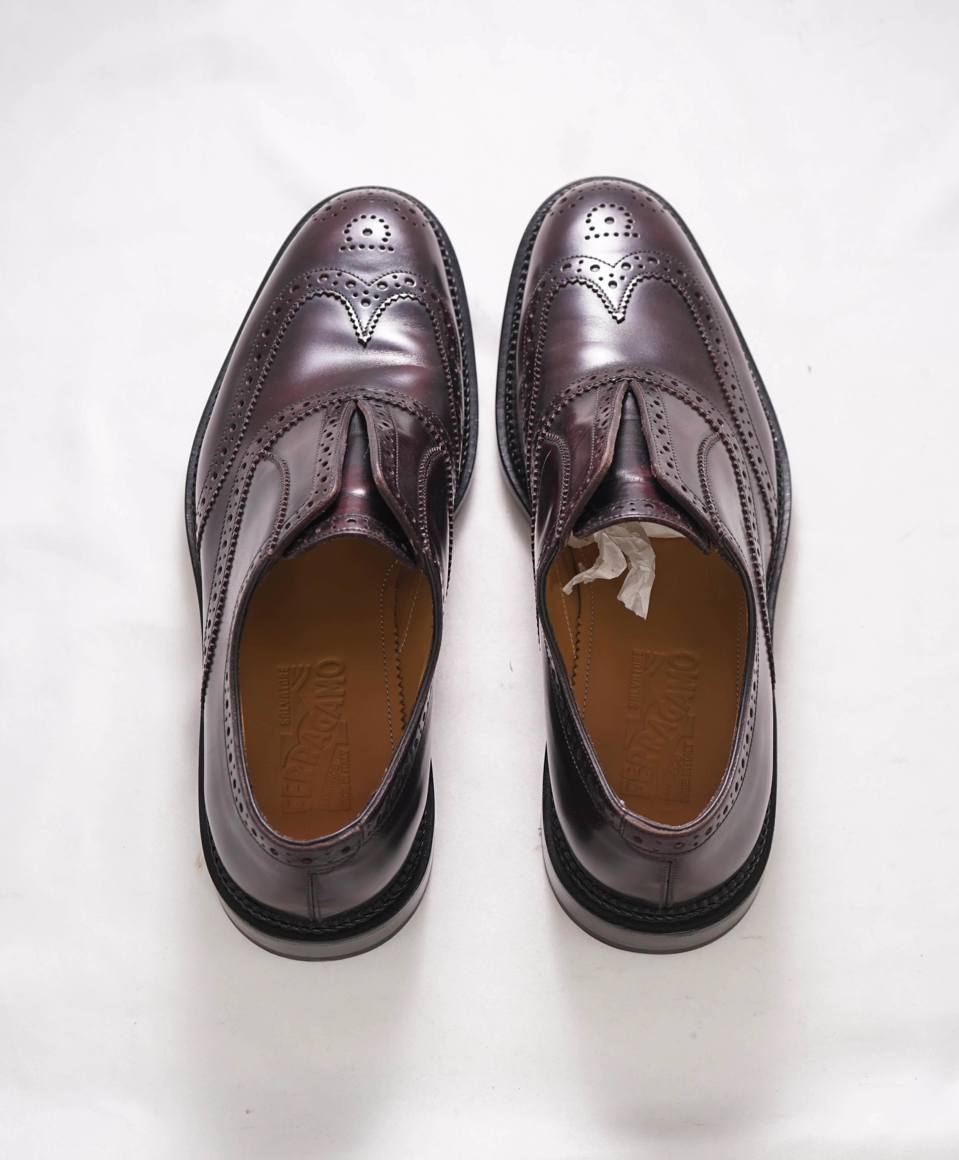 $1,150 SALVATORE FERRAGAMO - "Gaudino" Logo Brogue Loafers - 9 EE US