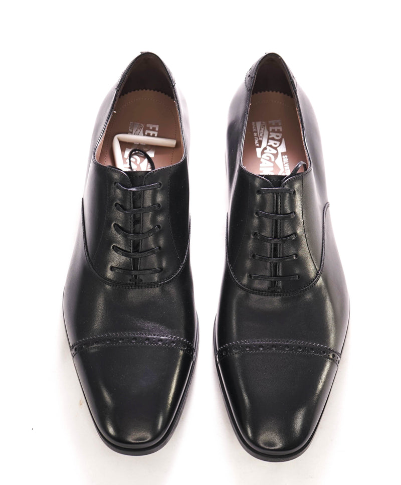 $750 SALVATORE FERRAGAMO - "BOSTON" Black Apron-Toe Oxford - 12 E US