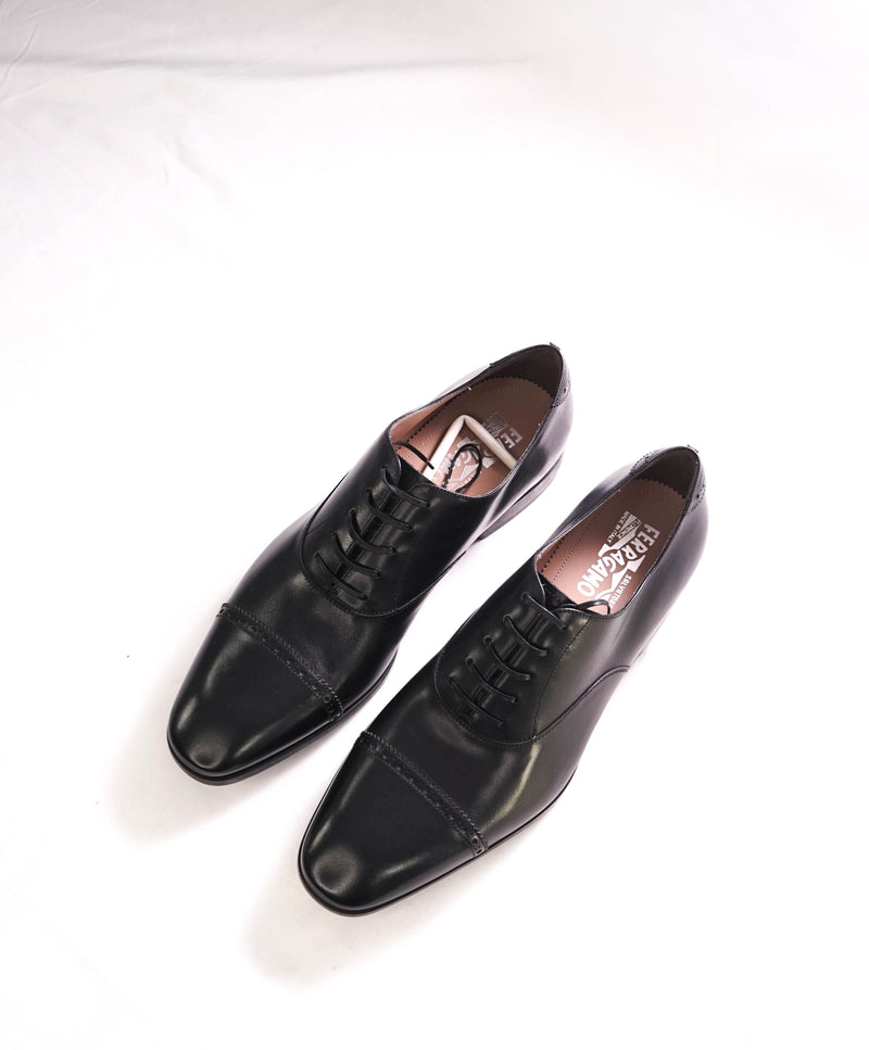 $750 SALVATORE FERRAGAMO - "BOSTON" Black Apron-Toe Oxford - 12 E US