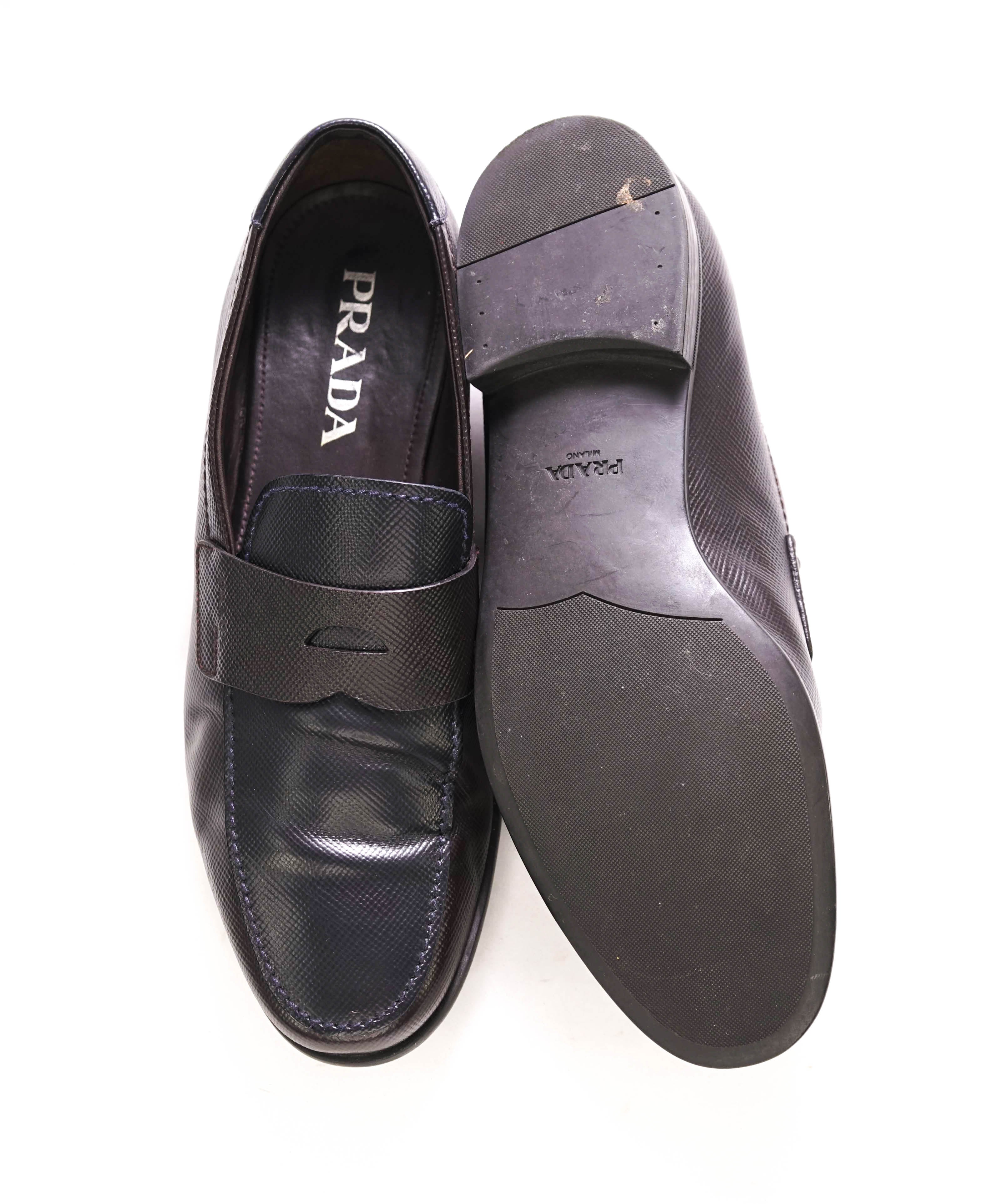 $950 PRADA - Brown/Navy Saffiano Leather LOGO Loafers - 9.5 US (8.5 Prada)