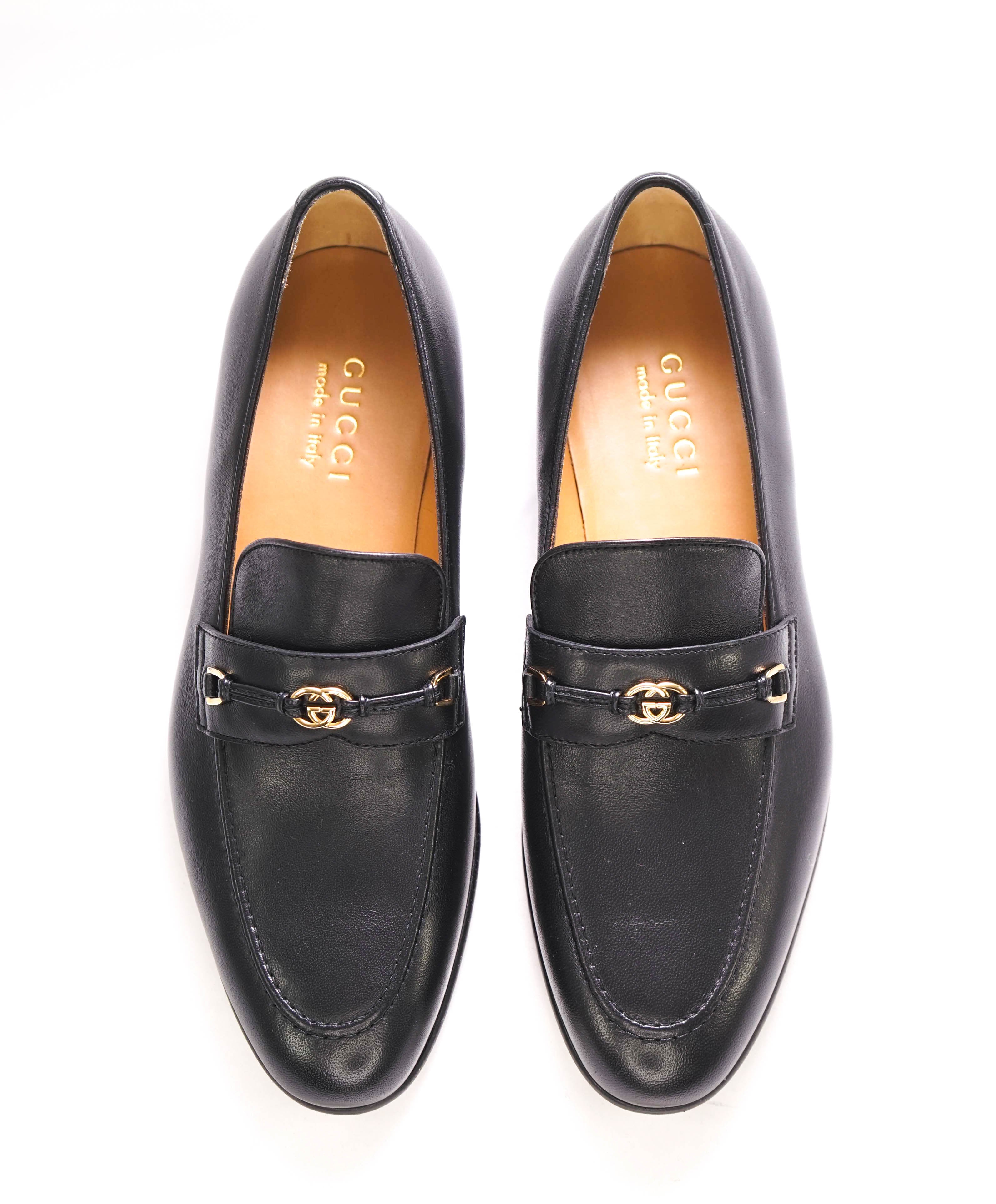 $950 GUCCI - "Interlocking G" Black GG Leather Loafers - 7.5US (7G)