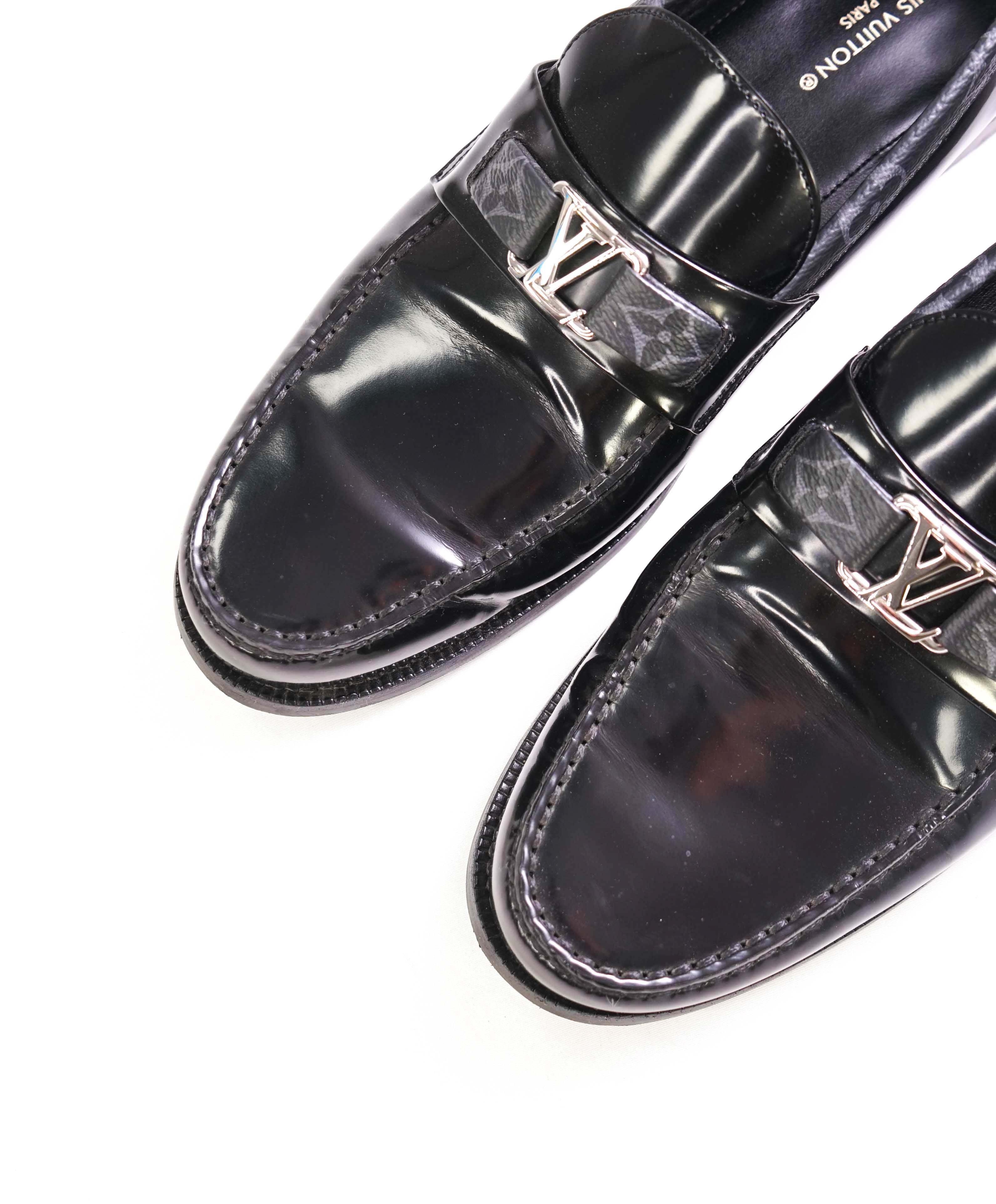 $1,170 LOUIS VUITTON - Black *MAJOR* Logo Strap Loafers - 10.5US (9.5 LV)