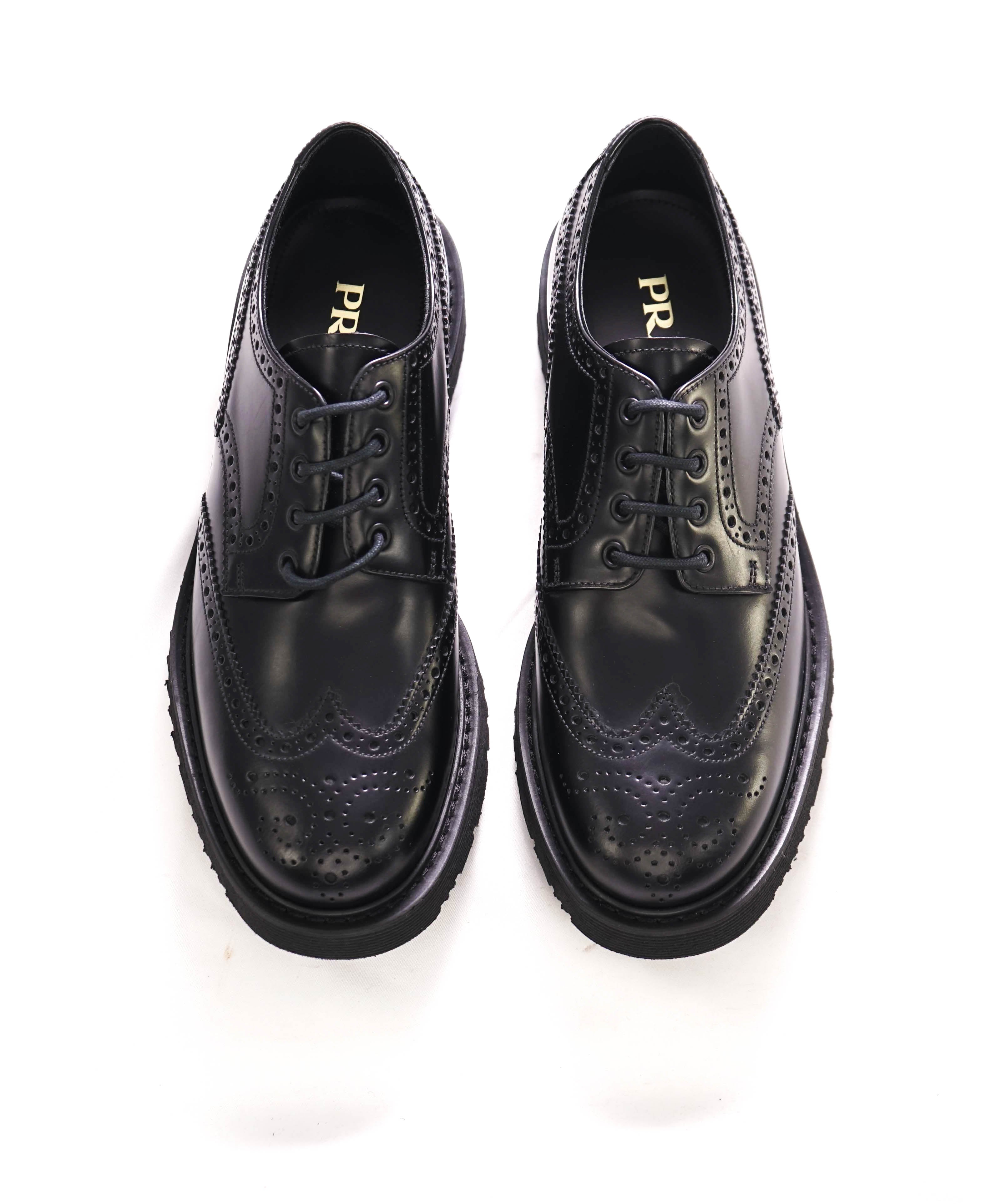 $1,320 PRADA - Black Leather Brogue Spazzolato Lug Sole Oxfords - 8.5 US (7.5 Prada)