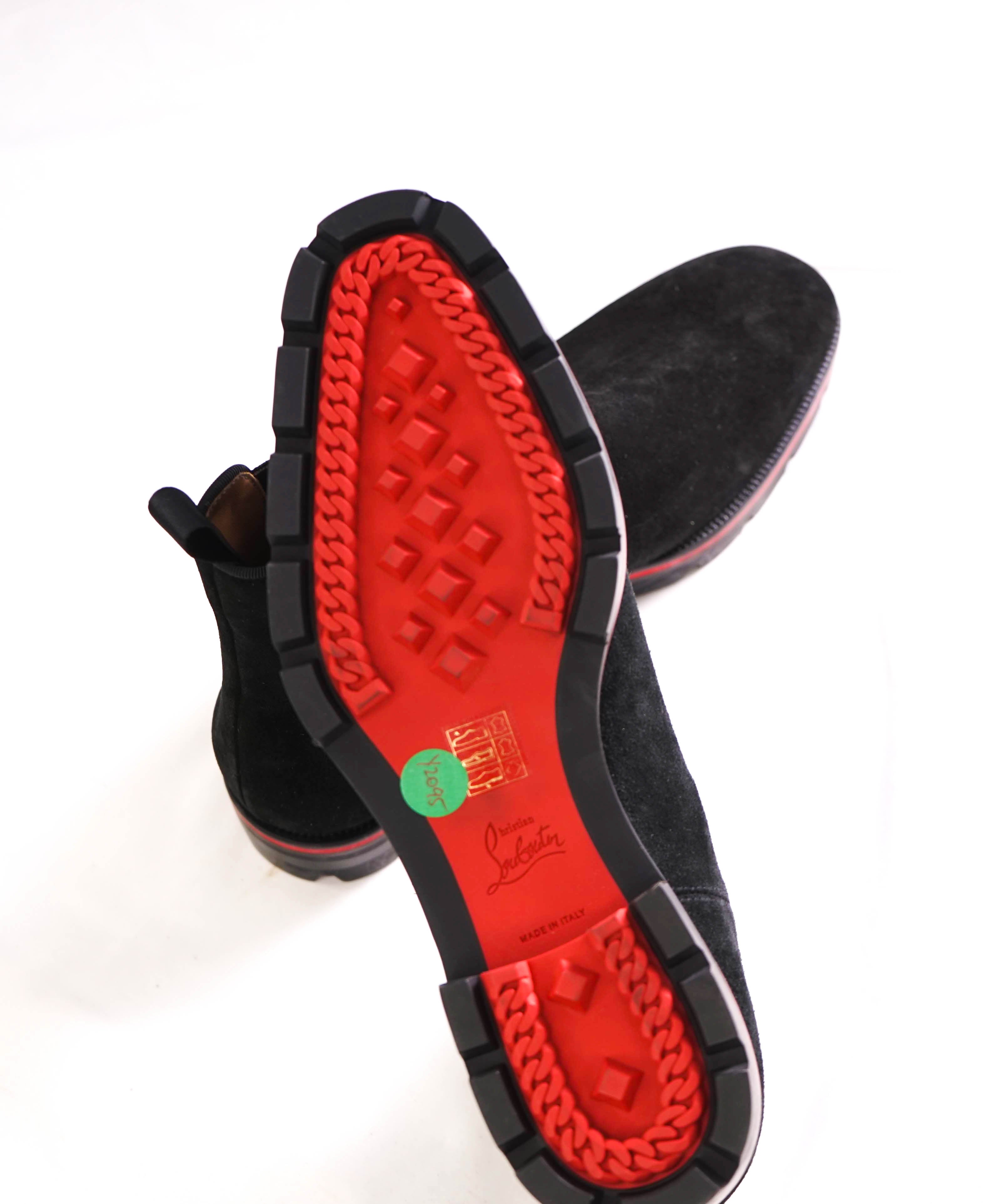 $1,300 CHRISTIAN LOUBOUTIN - *ALPINOSOL* Suede Lug Sole Boots - 8 US (41 EU)