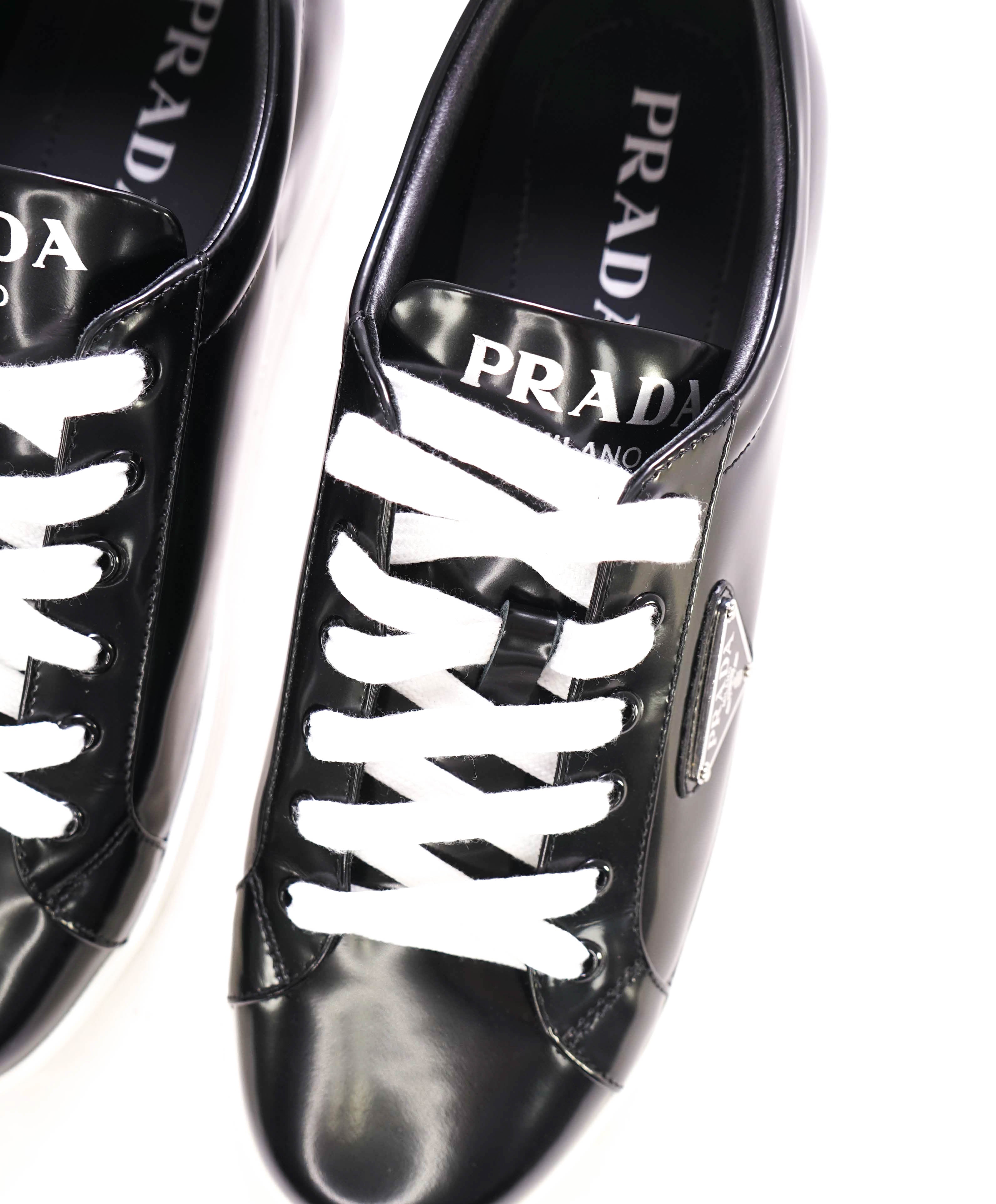 $1,150 PRADA -  Black/White Leather Sneakers With Logo Detail - 12 US (42 IT) (WOMEN)