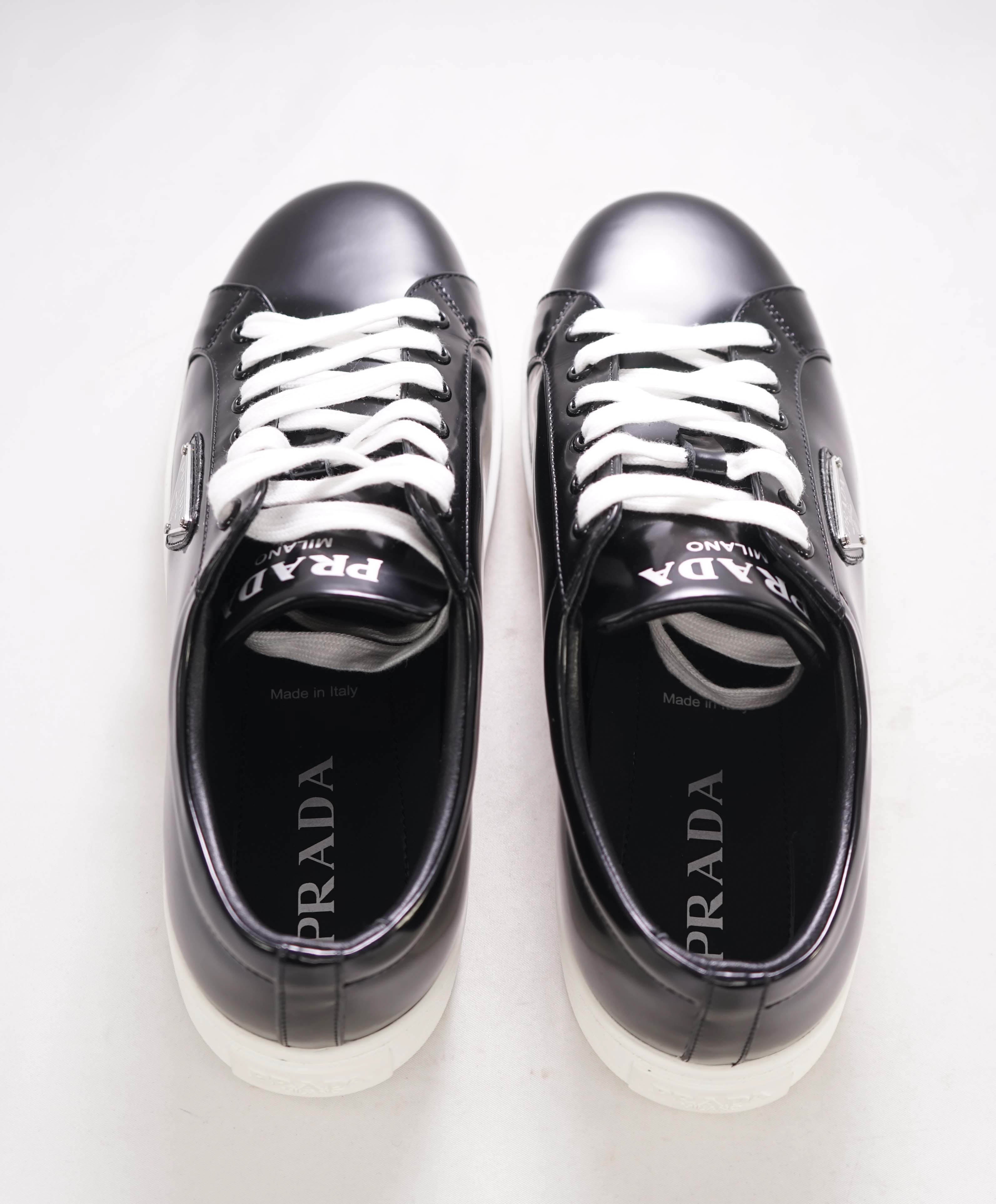 $1,150 PRADA -  Black/White Leather Sneakers With Logo Detail - 12 US (42 IT) (WOMEN)