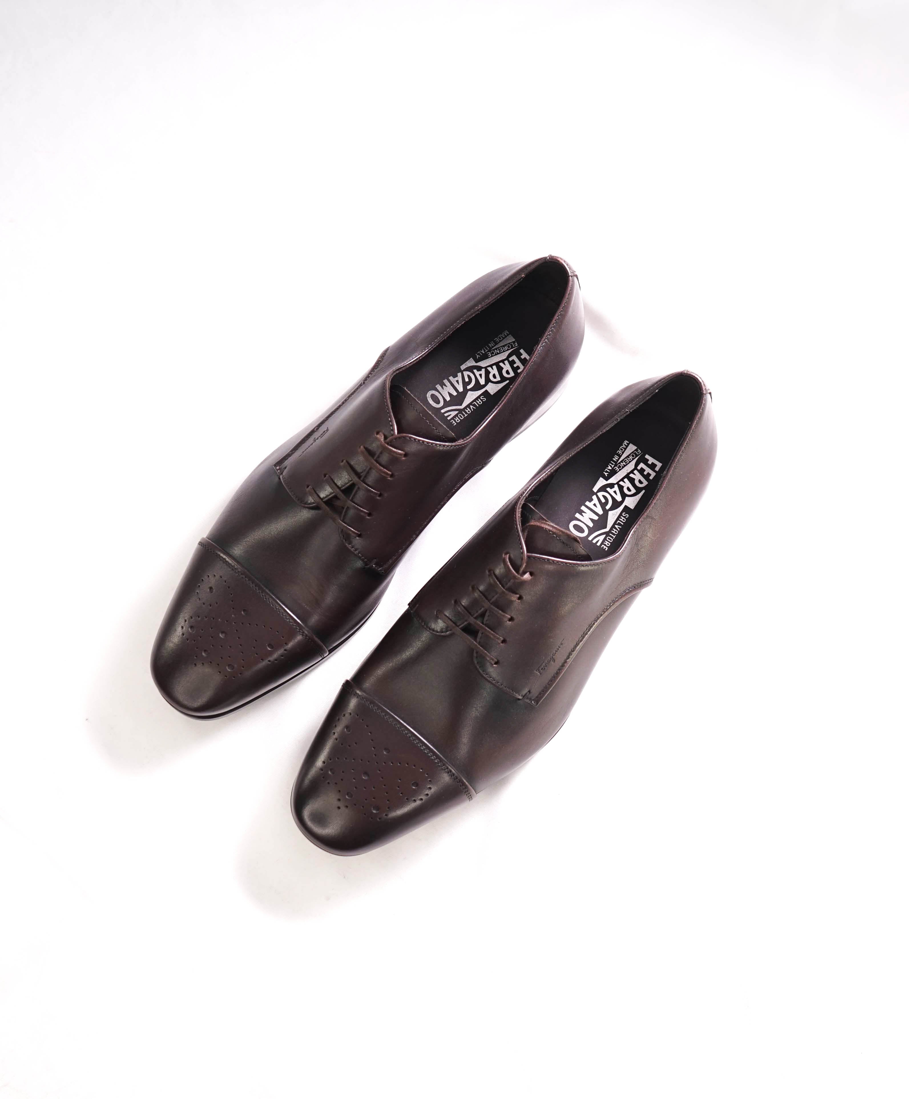 $850 SALVATORE FERRAGAMO - Logo Engraved Brown Brogue Cap-Toe Oxford - 10 EEE