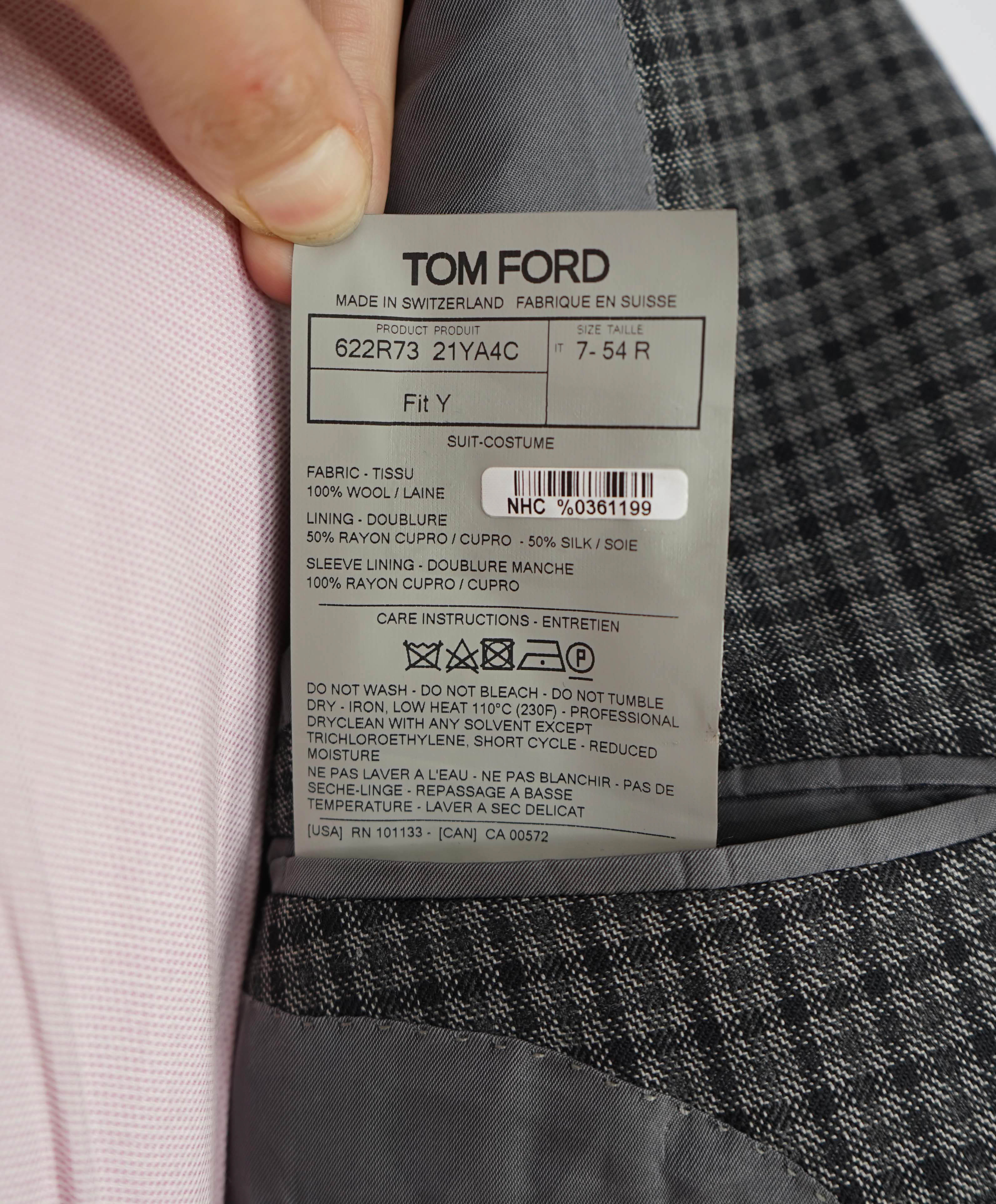 $5,970 TOM FORD - 2-Piece "FIT Y" Gray Gingham Check Suit - 44R (54EU)