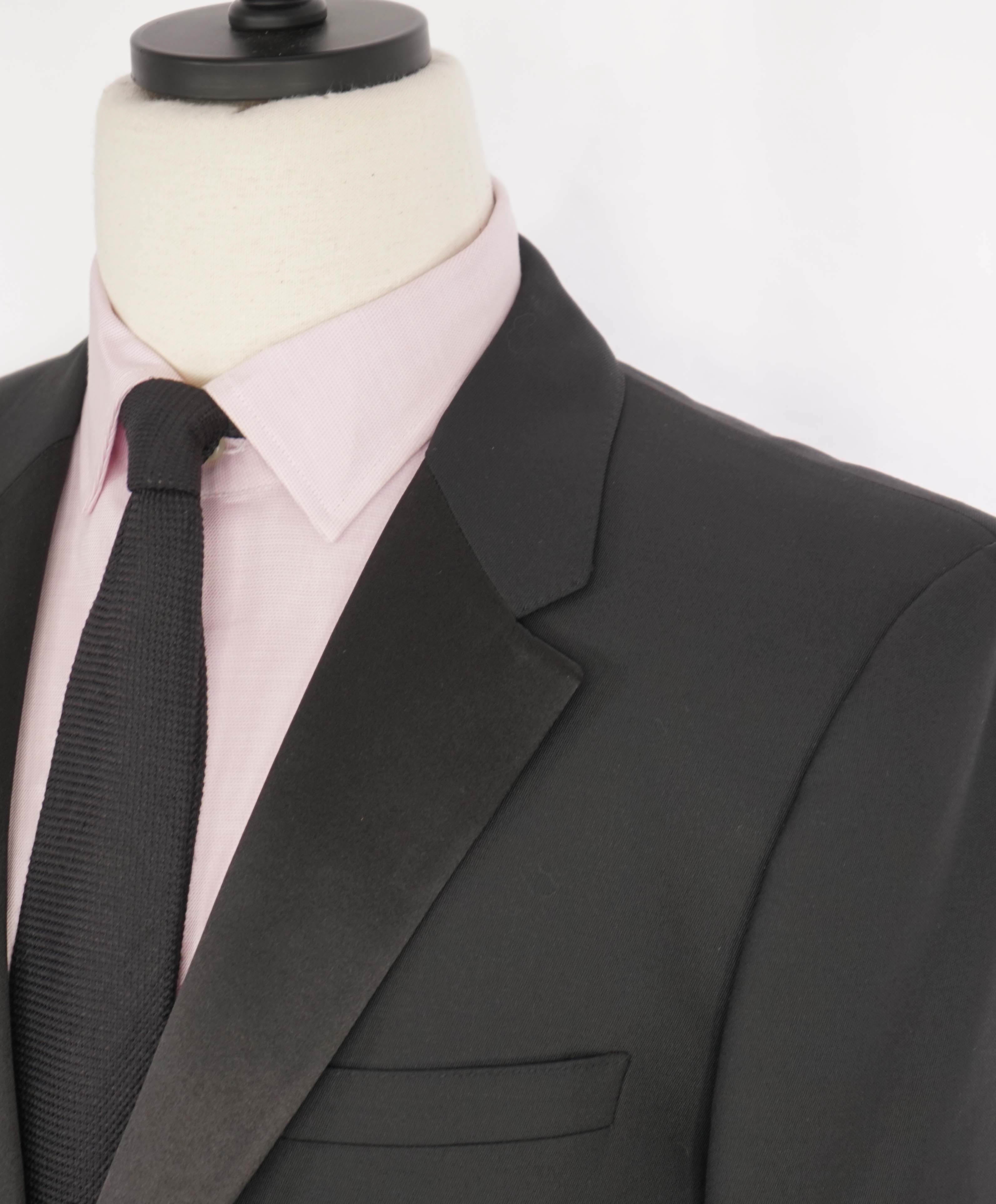 $2,895 BURBERRY LONDON - *SIDE TABS* Made In Italy Wool & Mohair Tuxedo Suit - 42R