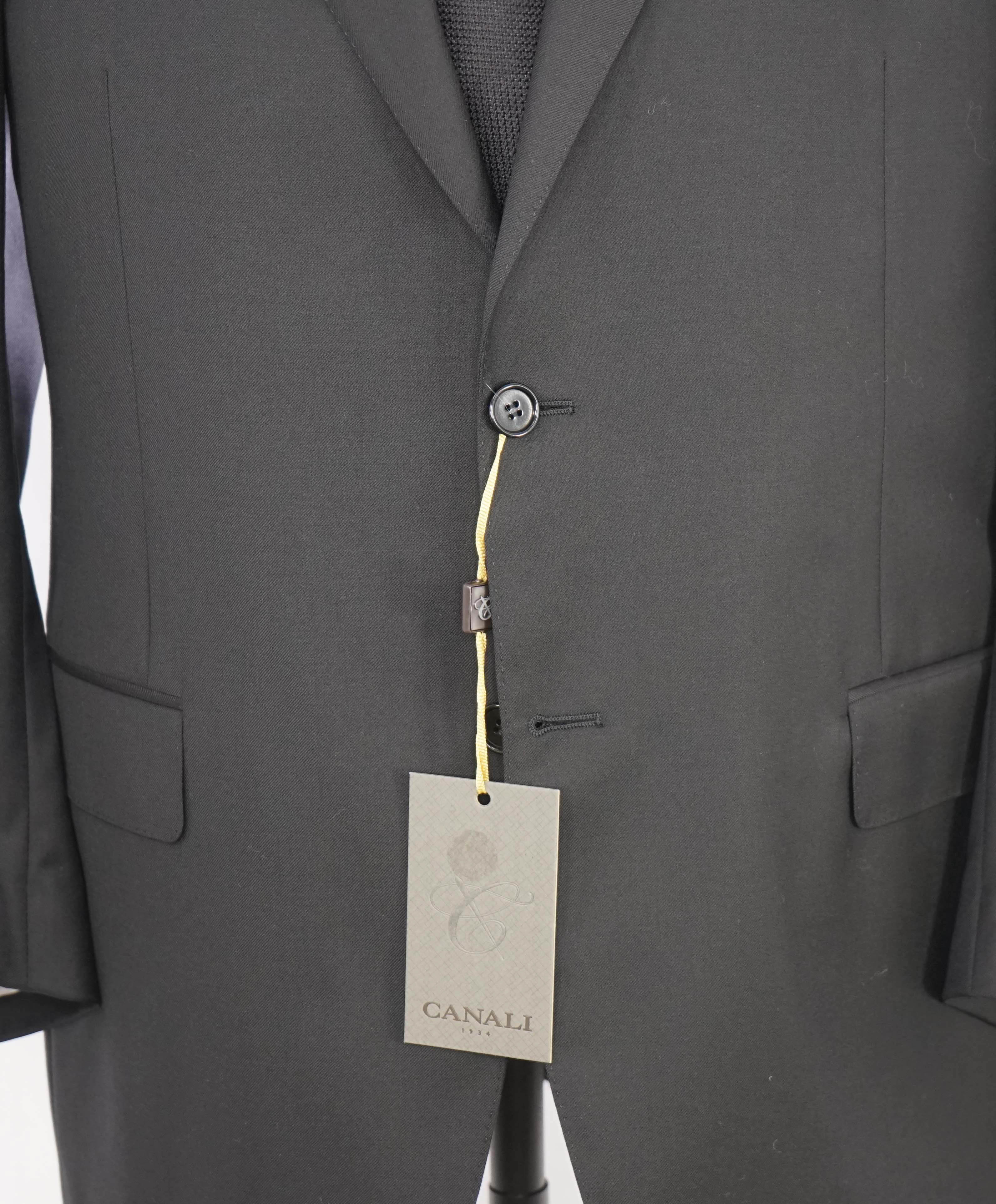 $2,195 CANALI - *CLOSET STAPLE* Black 2-Piece Suit - 44R