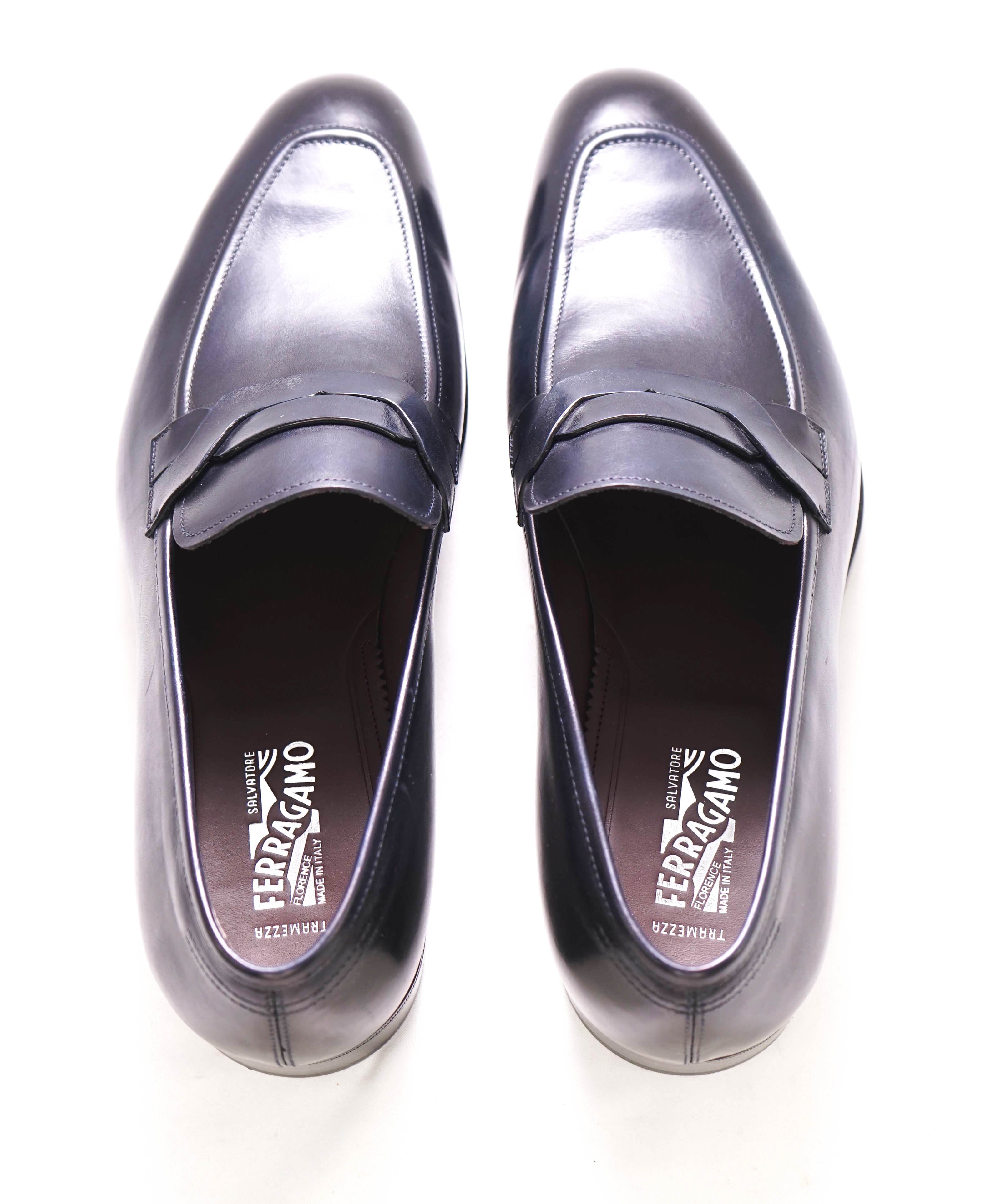 $1,595 SALVATORE FERRAGAMO - Backer "TRAMEZZA" Navy Braided Loafer - 10.5