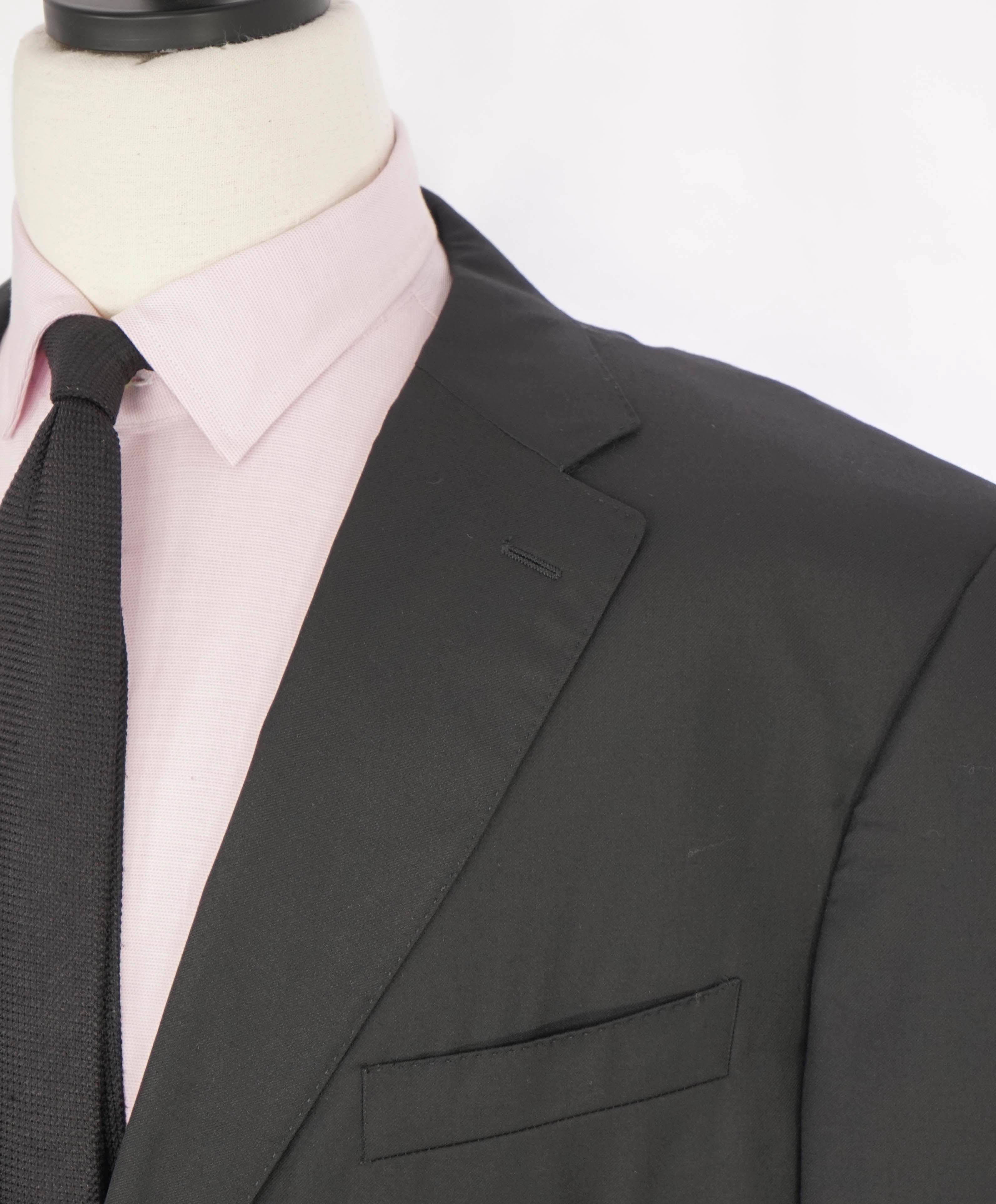 $2,195 CANALI - *CLOSET STAPLE* Black 2-Piece Suit - 54L