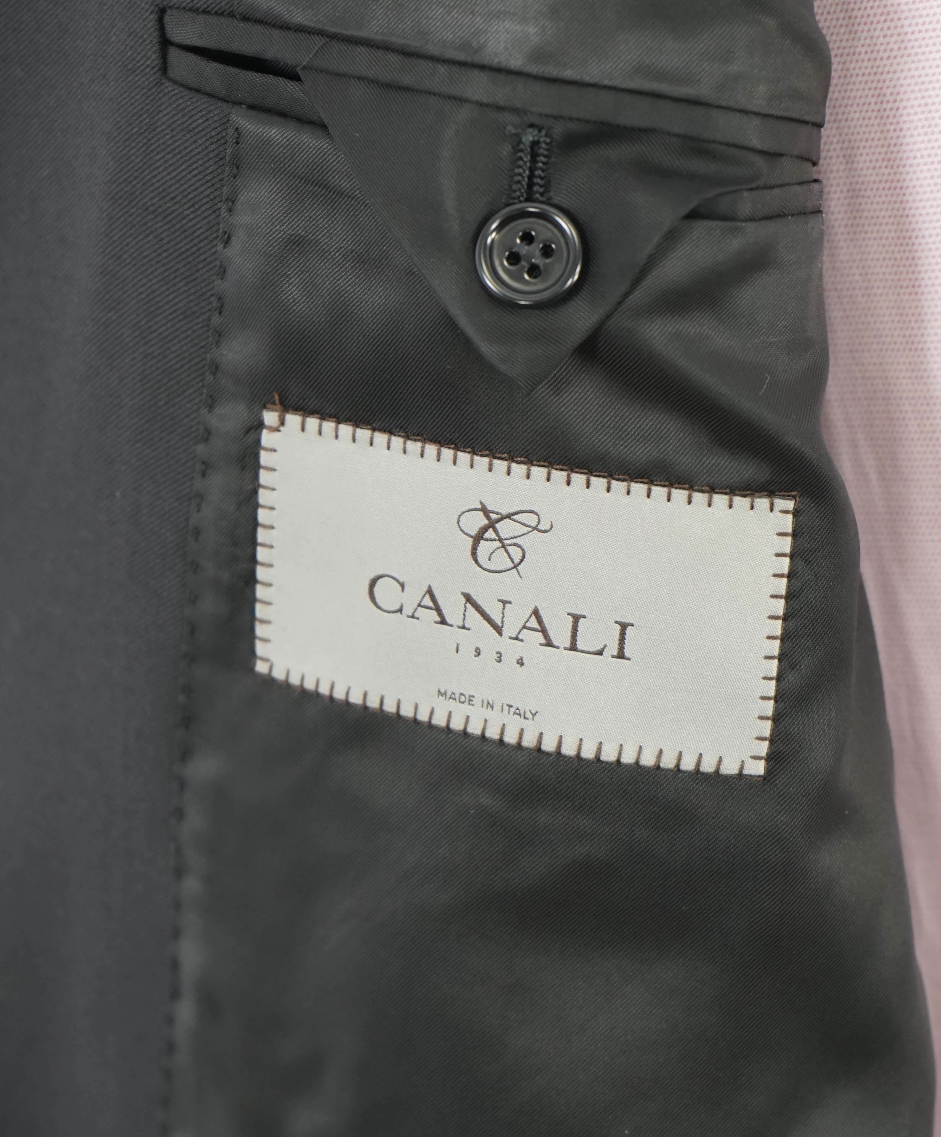 $2,195 CANALI - *CLOSET STAPLE* Black 2-Piece Suit - 54L