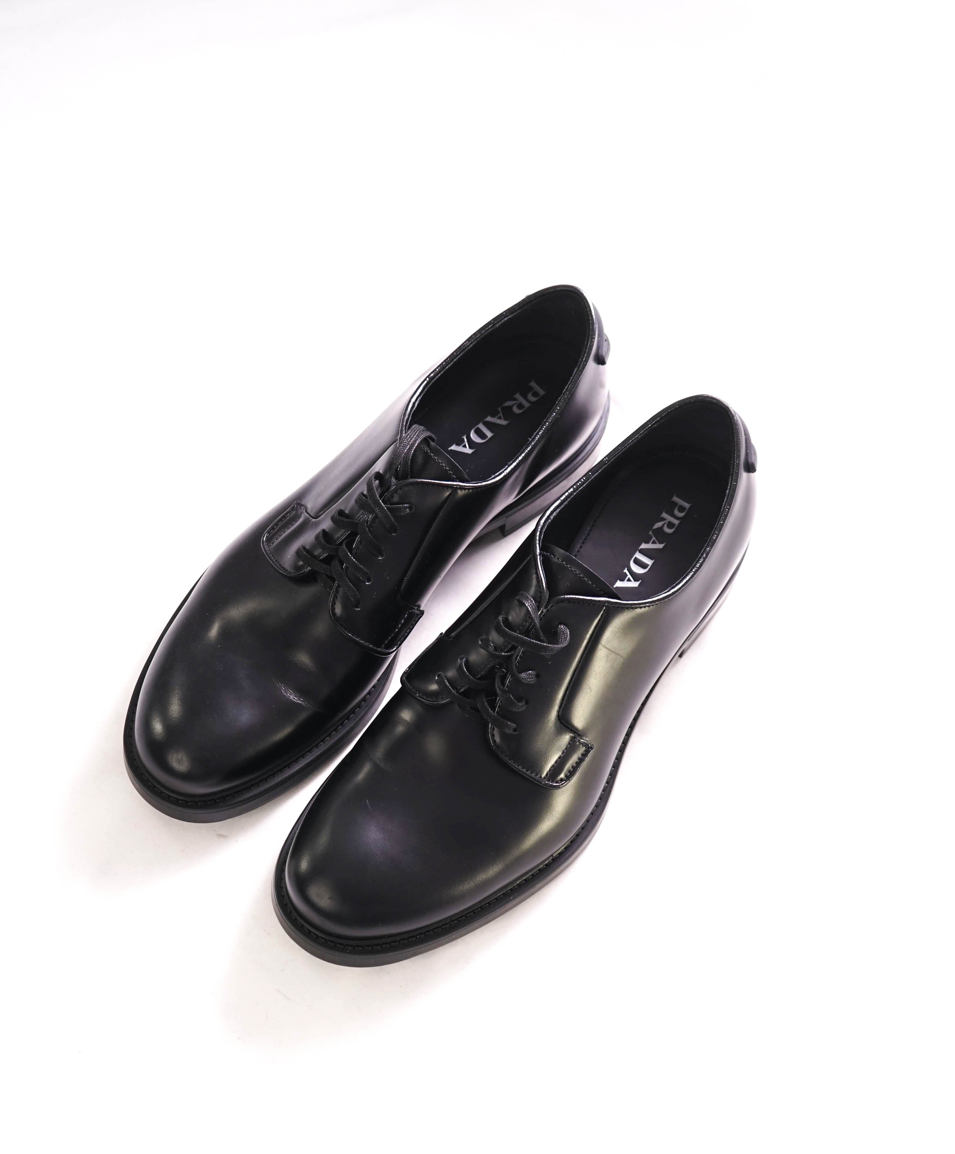 $1,150 PRADA - Black Brushed Triangle Plaque Leather Derby Lace-Ups - 12 US (11 Prada)