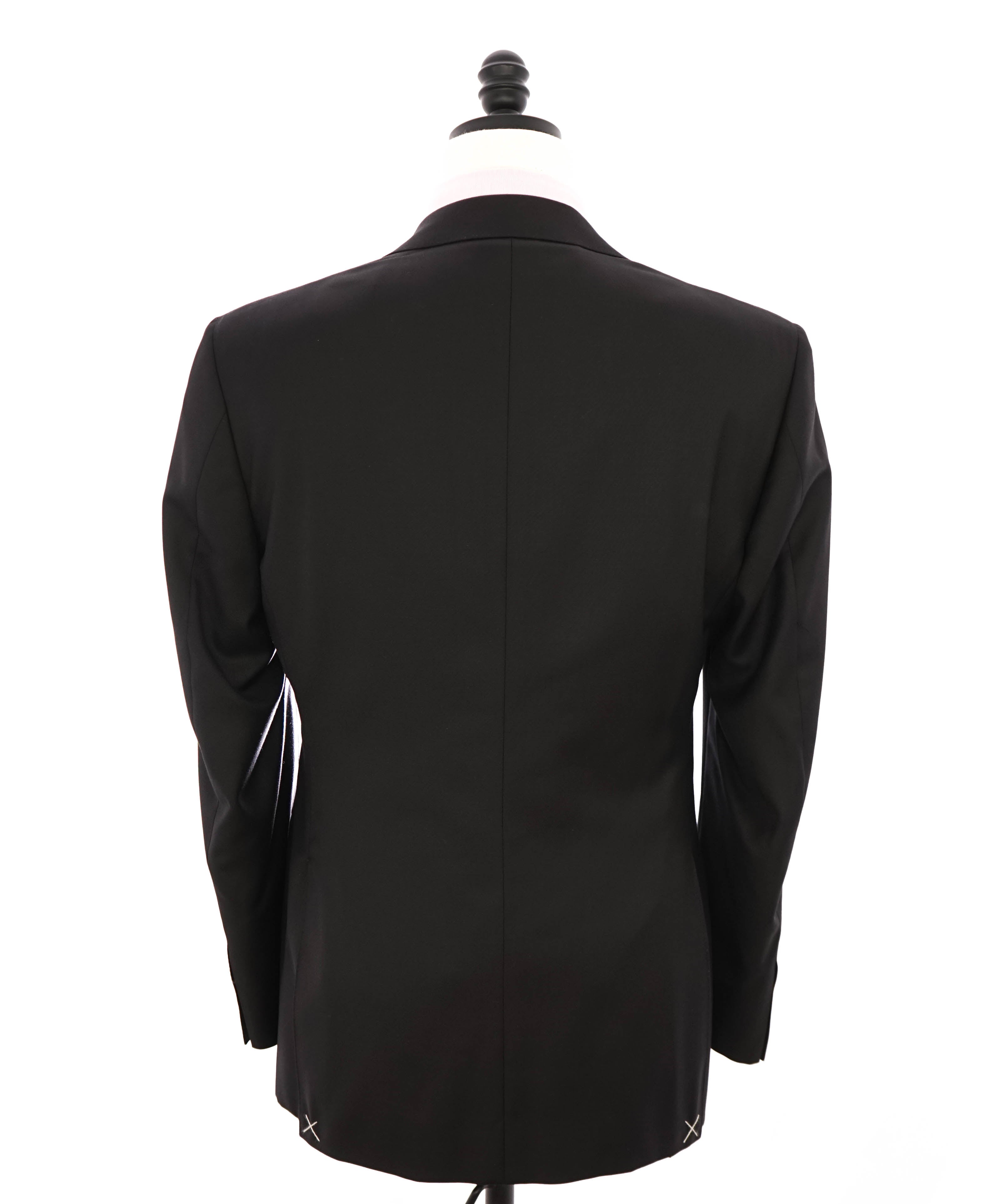 $2,195 CANALI - *CLOSET STAPLE* Black 2-Piece Suit - 46L