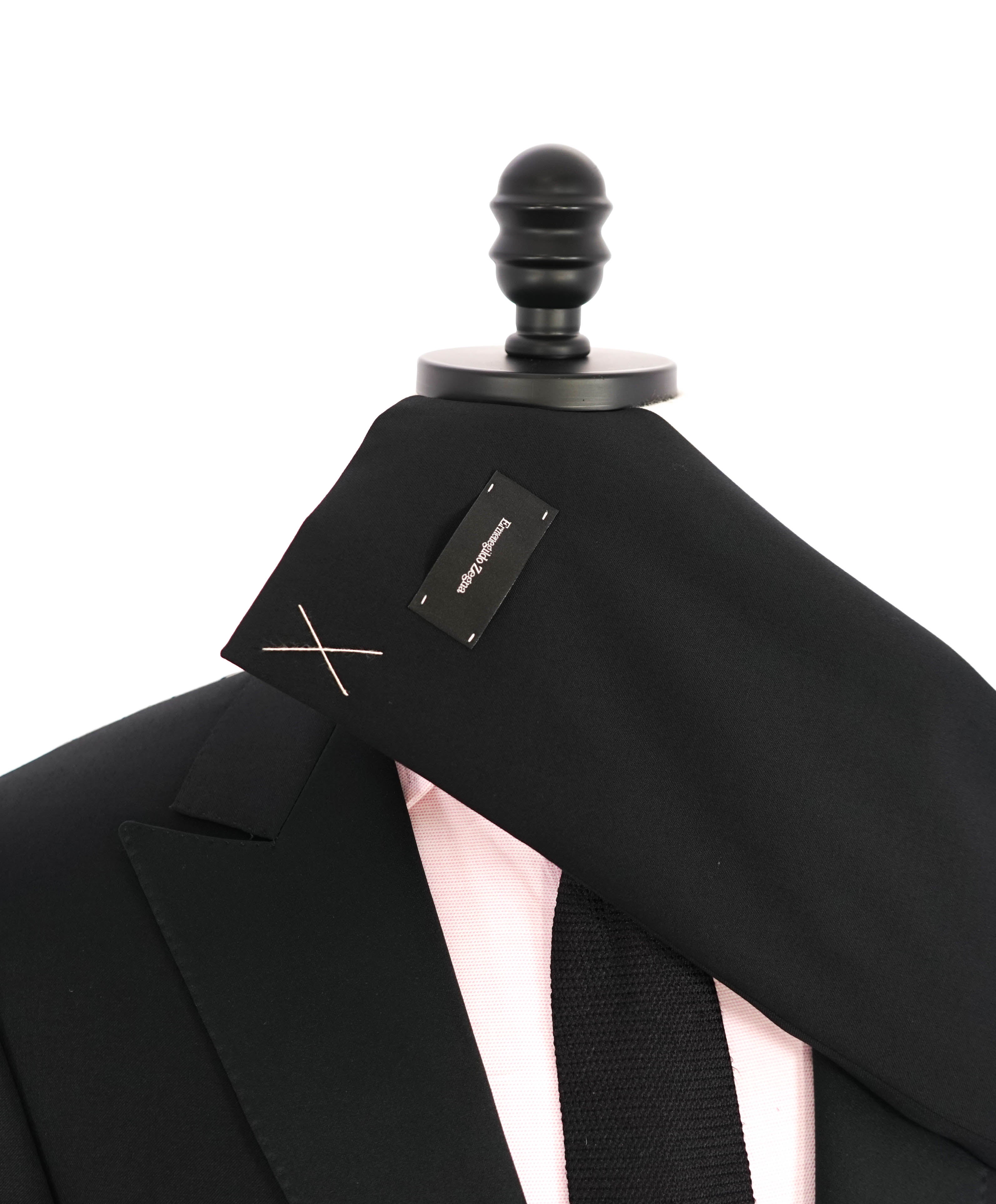 $2,995 ERMENEGILDO ZEGNA - PEAK LAPEL Tuxedo Dinner Jacket 1-Piece - 40R