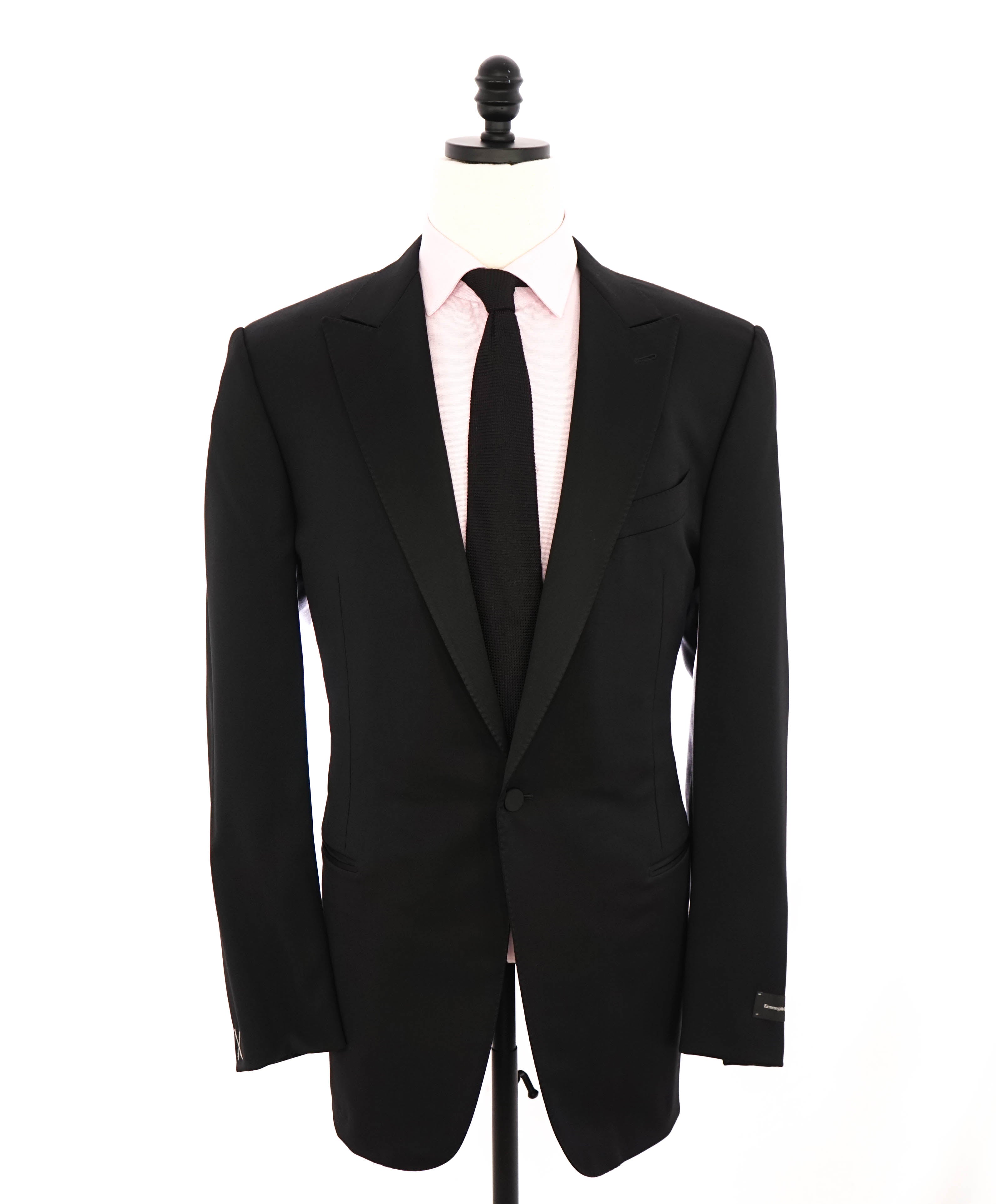 $2,995 ERMENEGILDO ZEGNA - PEAK LAPEL Tuxedo Dinner Jacket 1-Piece - 46L