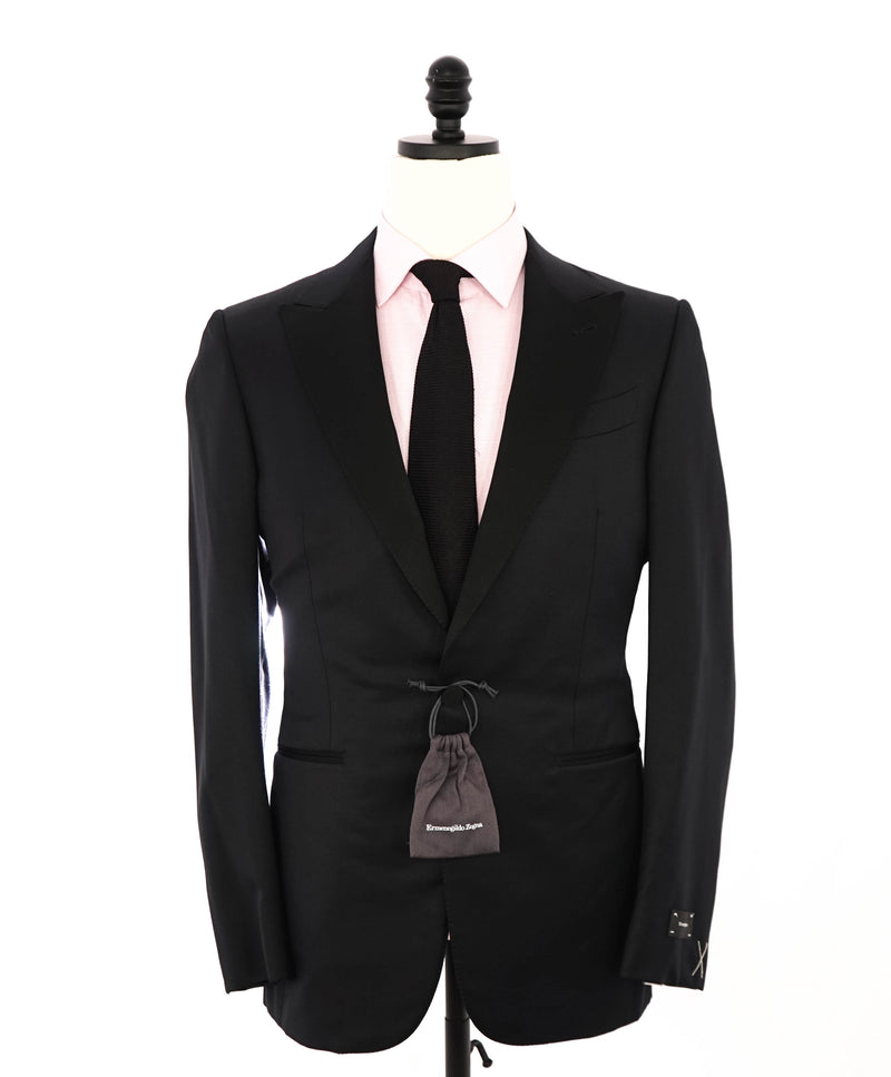 $2,995 ERMENEGILDO ZEGNA - PEAK LAPEL Tuxedo Dinner Jacket 1-Piece - 38R