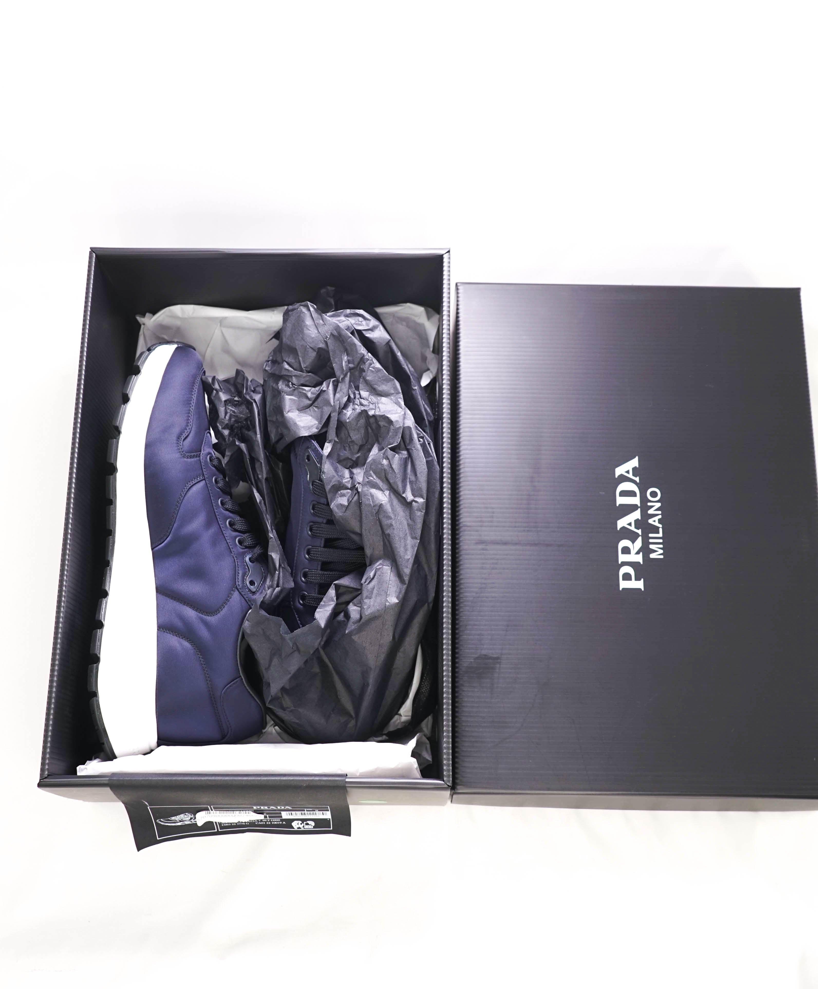 $1,100 PRADA - "RE-NYLON" 100% REGENERATED NYLON SNEAKER NAVY  - 9 US (8 IT)