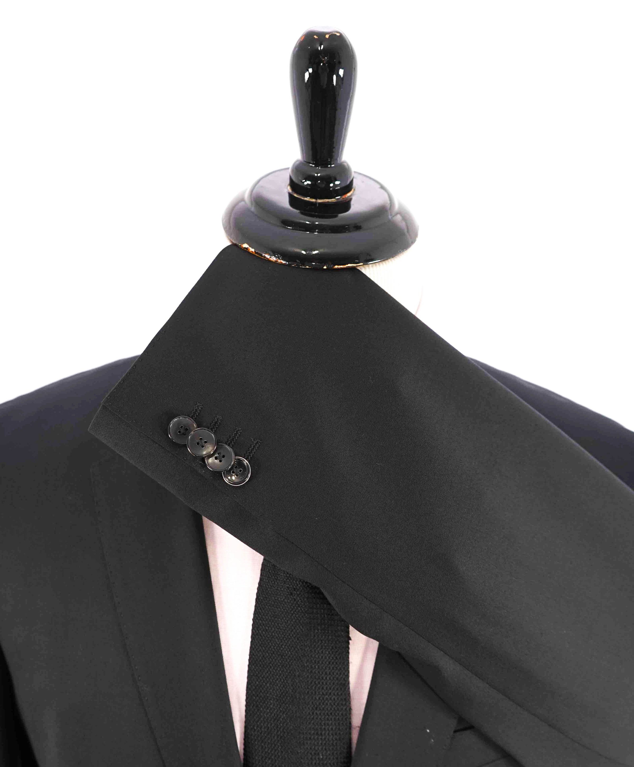 $1,395 HUGO BOSS - TRABALDO TOGNA Italy Stretch Fabric Black Suit - –  Luxe Hanger