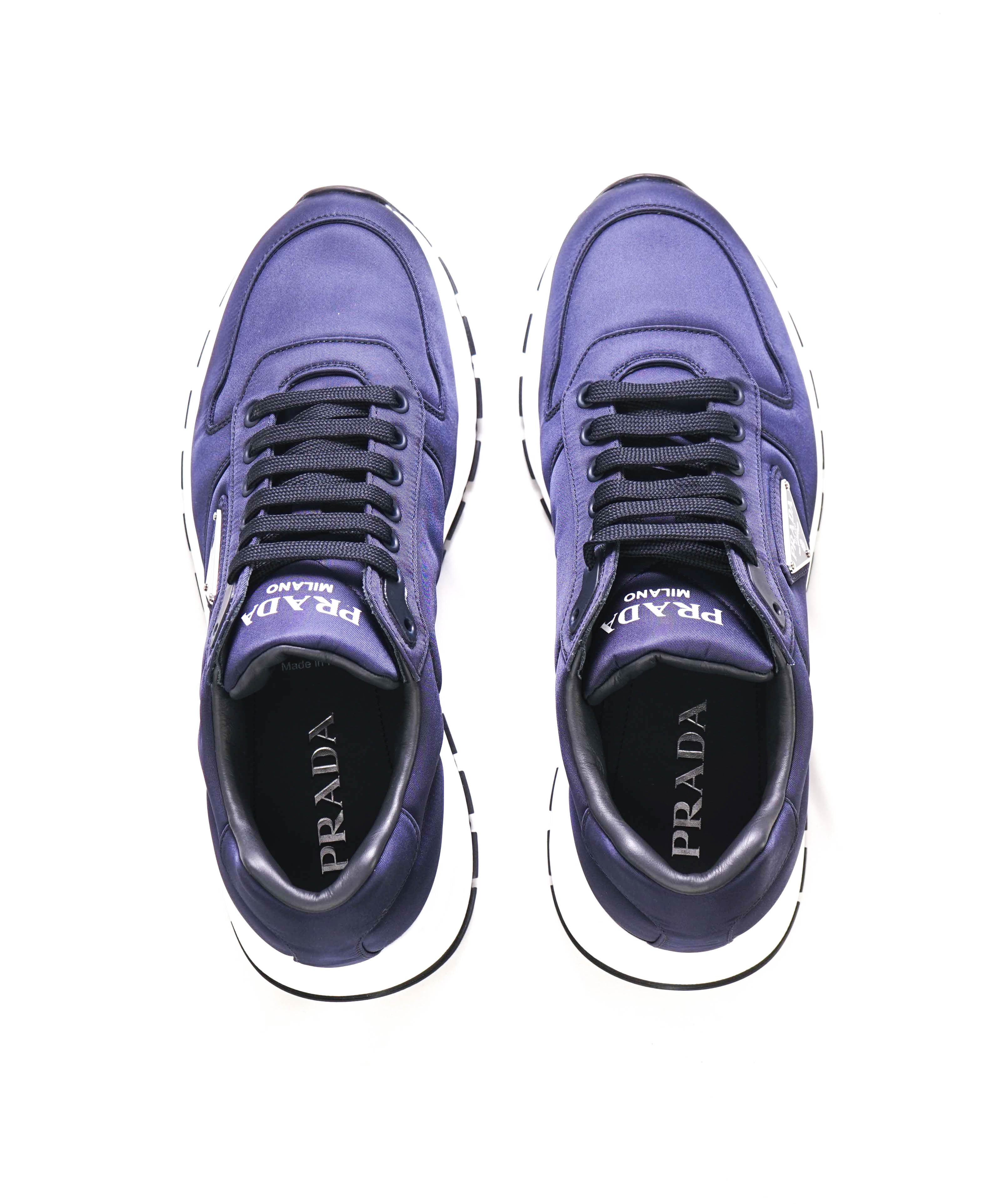 $1,100 PRADA - "RE-NYLON" 100% REGENERATED NYLON SNEAKER NAVY  - 9 US (8 IT)