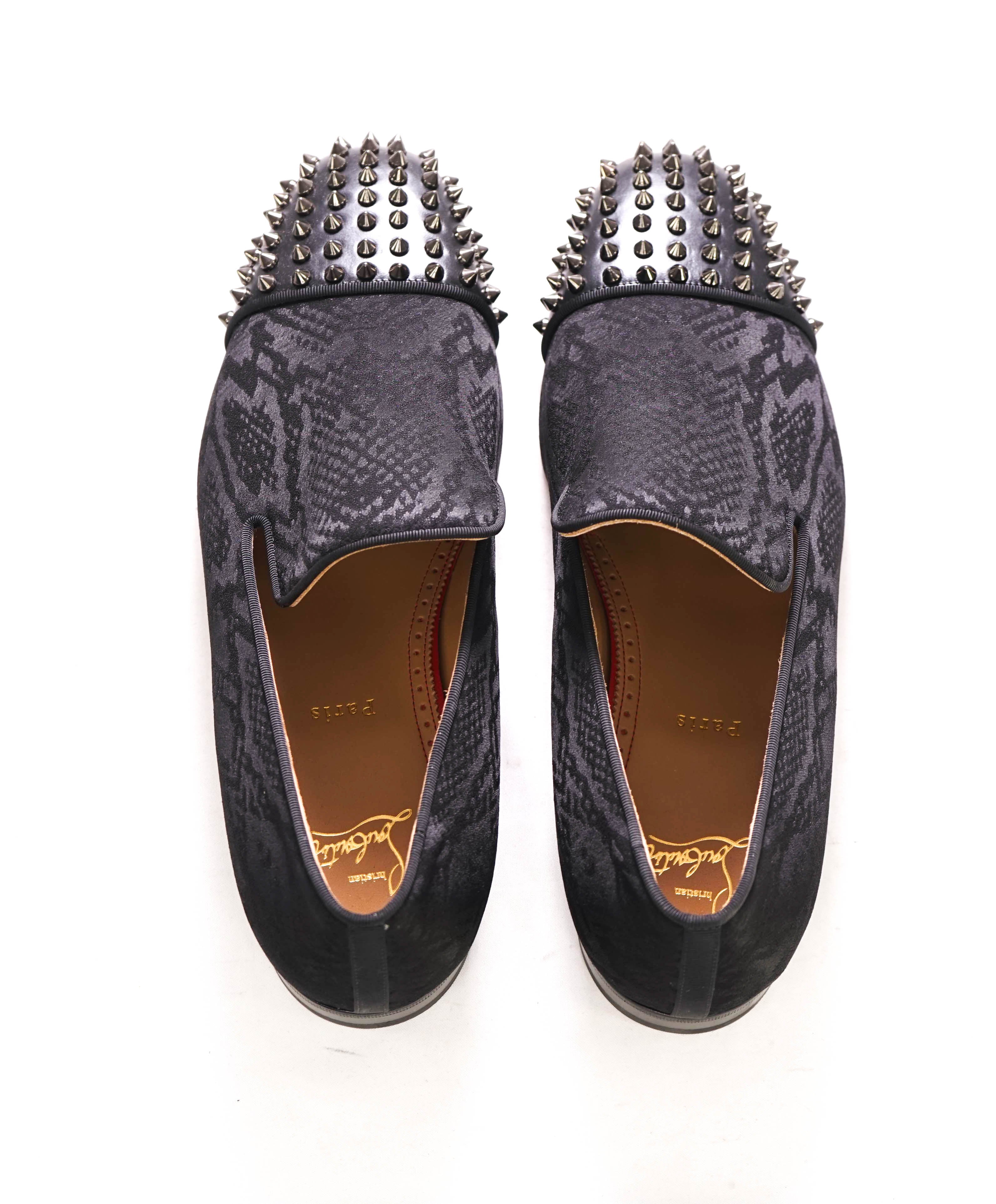 $1,245 CHRISTIAN LOUBOUTIN - *Spooky Flat* Black Spike Loafers - 10.5 US (43.5 EU)