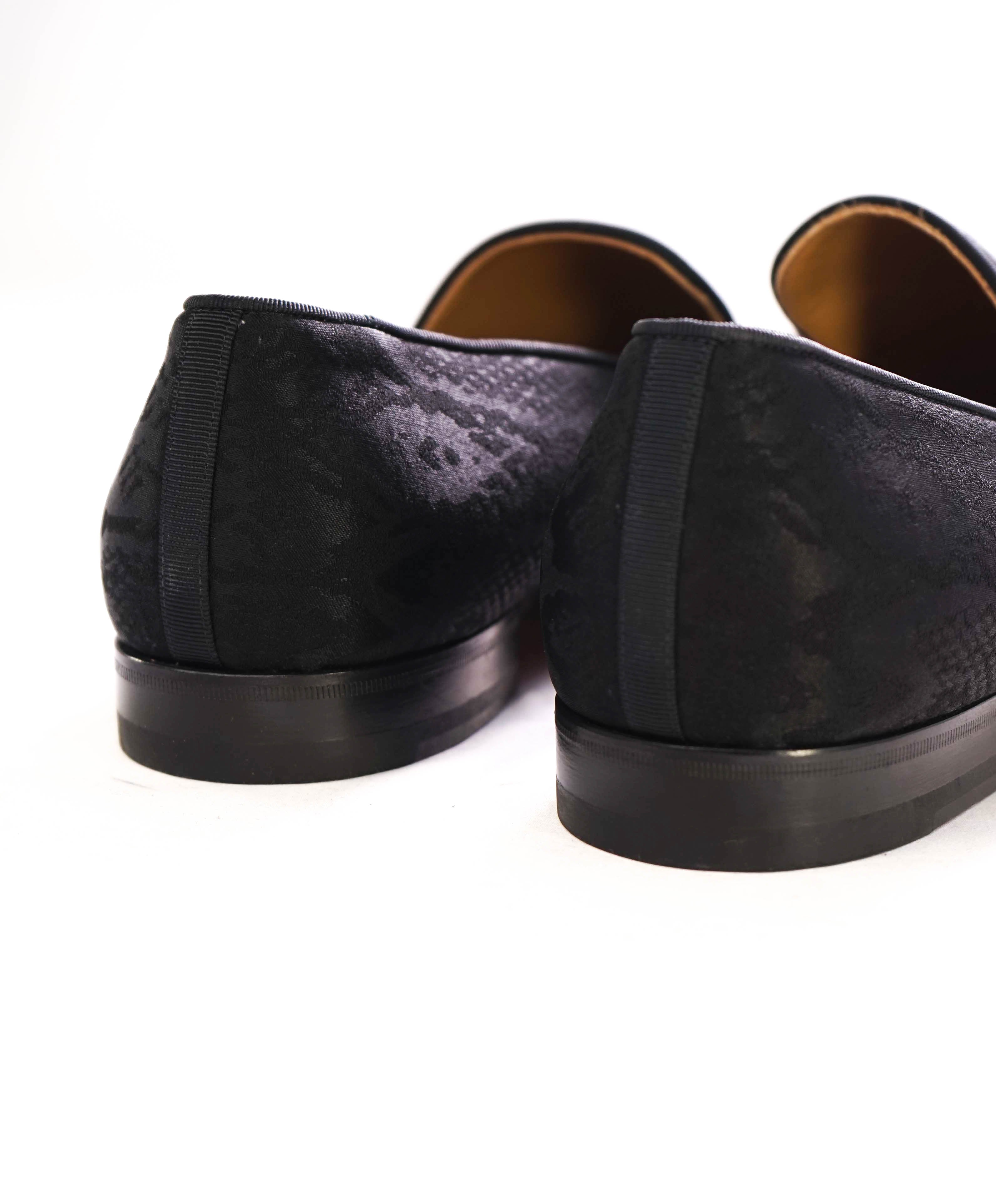 $1,245 CHRISTIAN LOUBOUTIN - *Spooky Flat* Black Spike Loafers - 10.5 US (43.5 EU)