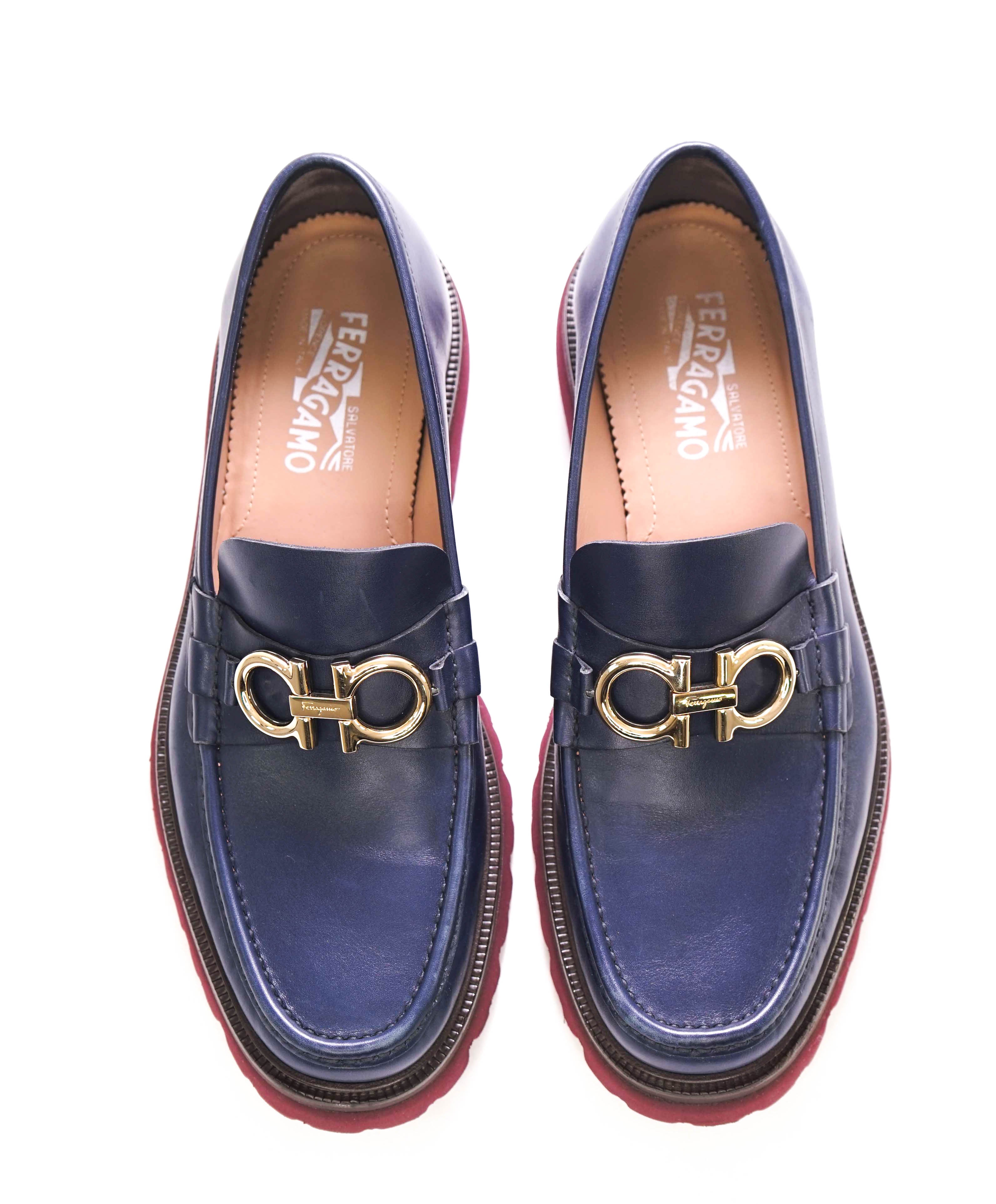 $930 SALVATORE FERRAGAMO - *BLEEKER* Navy Leather Lug Sole Loafer - 11.5 EE US