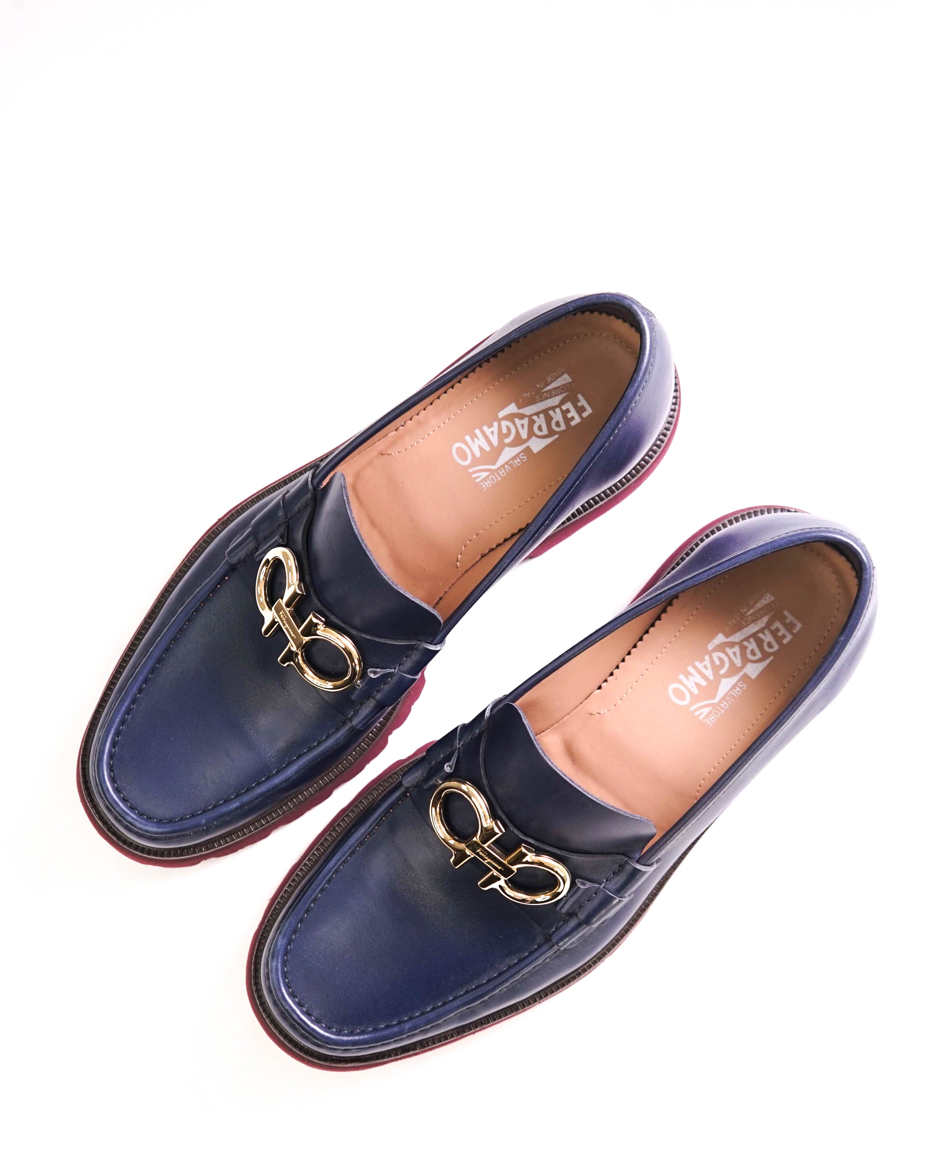 $930 SALVATORE FERRAGAMO - *BLEEKER* Navy Leather Lug Sole Loafer - 11.5 EE US