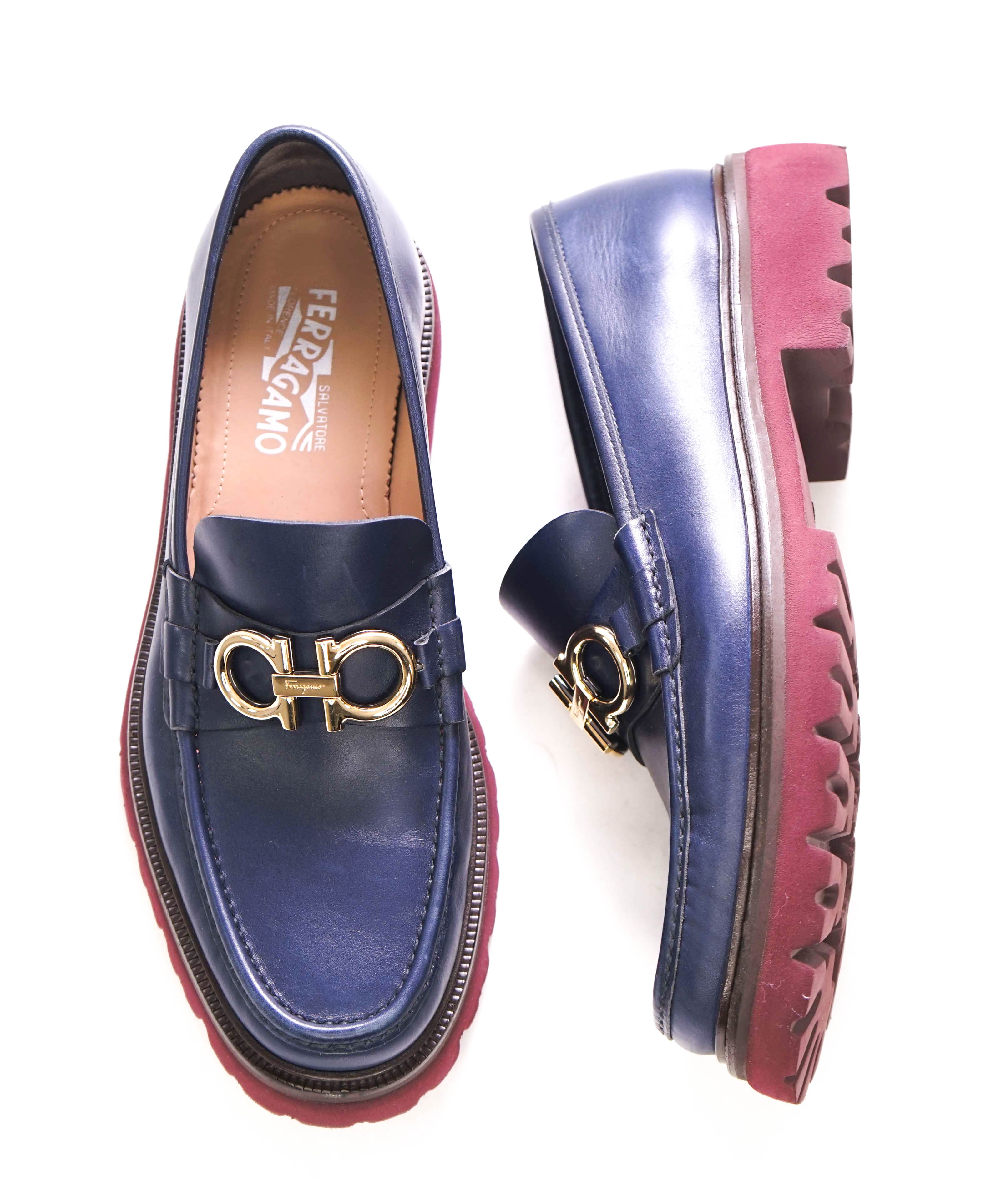 $930 SALVATORE FERRAGAMO - *BLEEKER* Navy Leather Lug Sole Loafer - 11.5 EE US