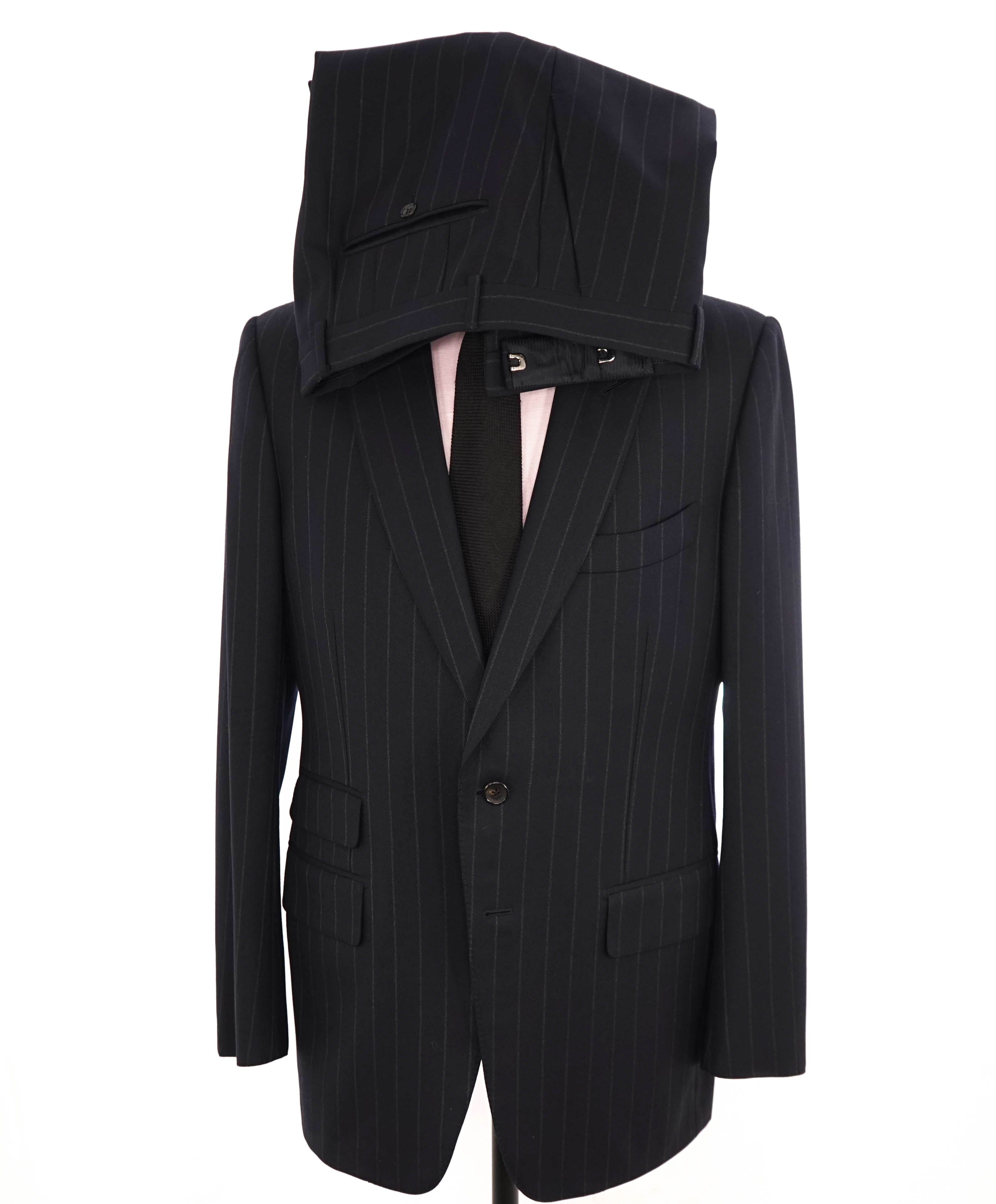 $5,970 TOM FORD - 2-Piece "BASIC BASE V Nuova" Blue Chalk Stripe Suit - 44R (54EU)