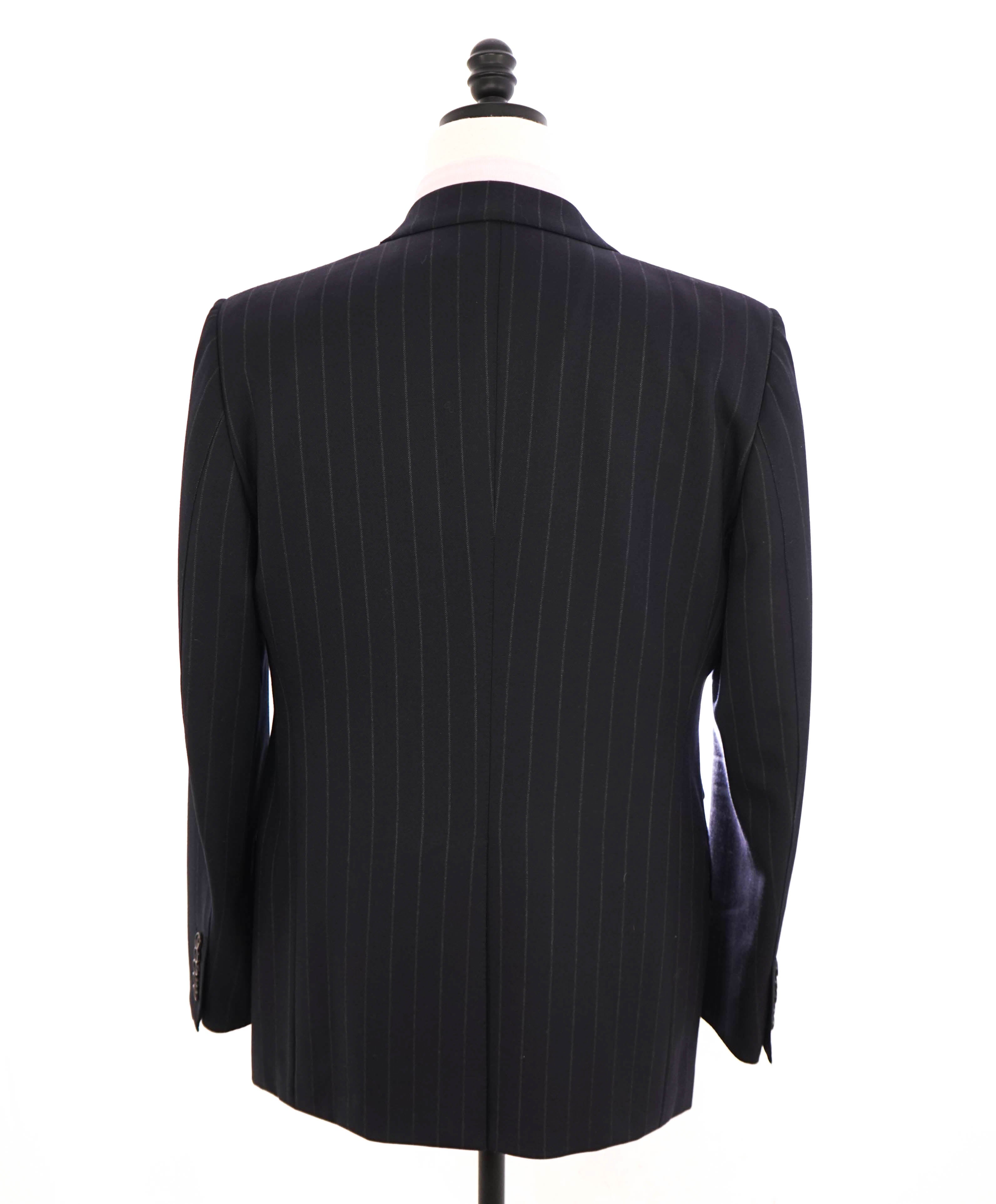 $5,970 TOM FORD - 2-Piece "BASIC BASE V Nuova" Blue Chalk Stripe Suit - 44R (54EU)