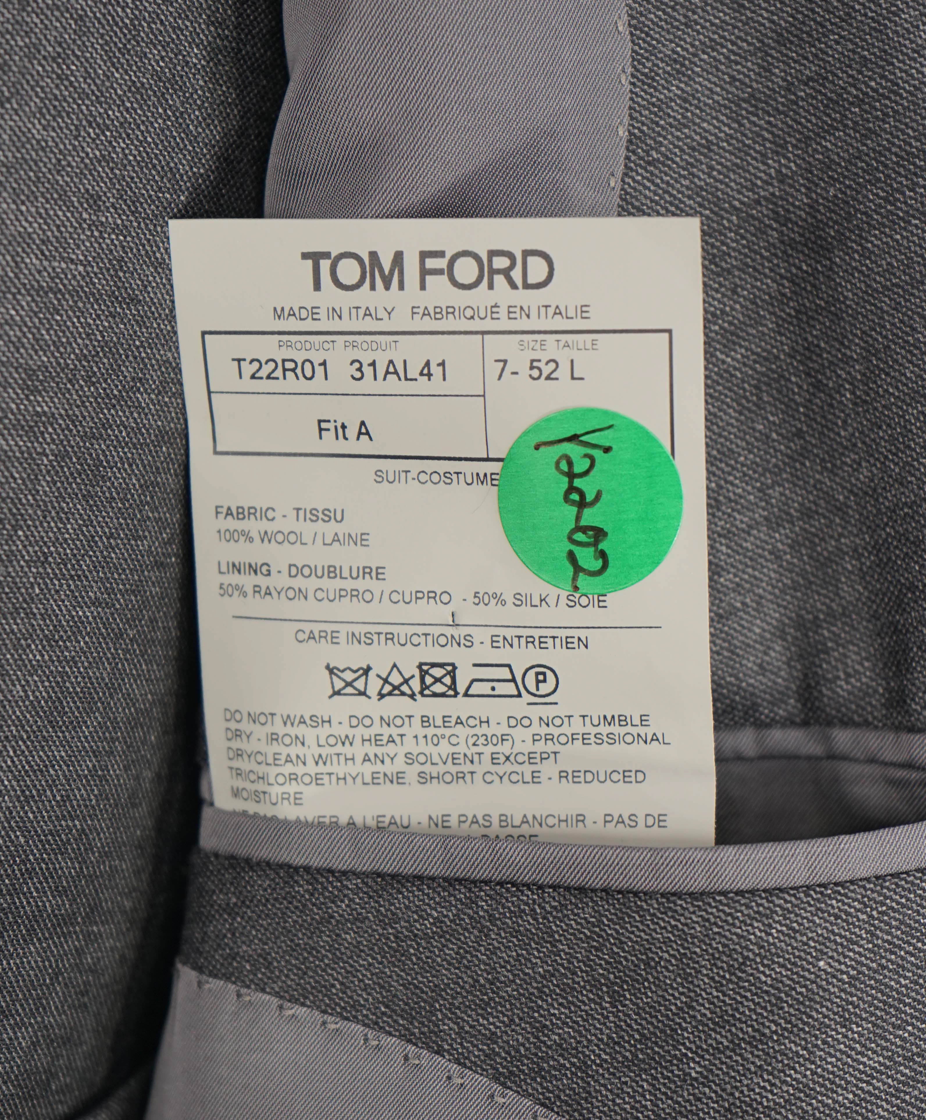 $6,990 TOM FORD - 3-Piece Gray PEAK LAPEL "FIT A" Vested Side Tab Suit - 42L (52EU)