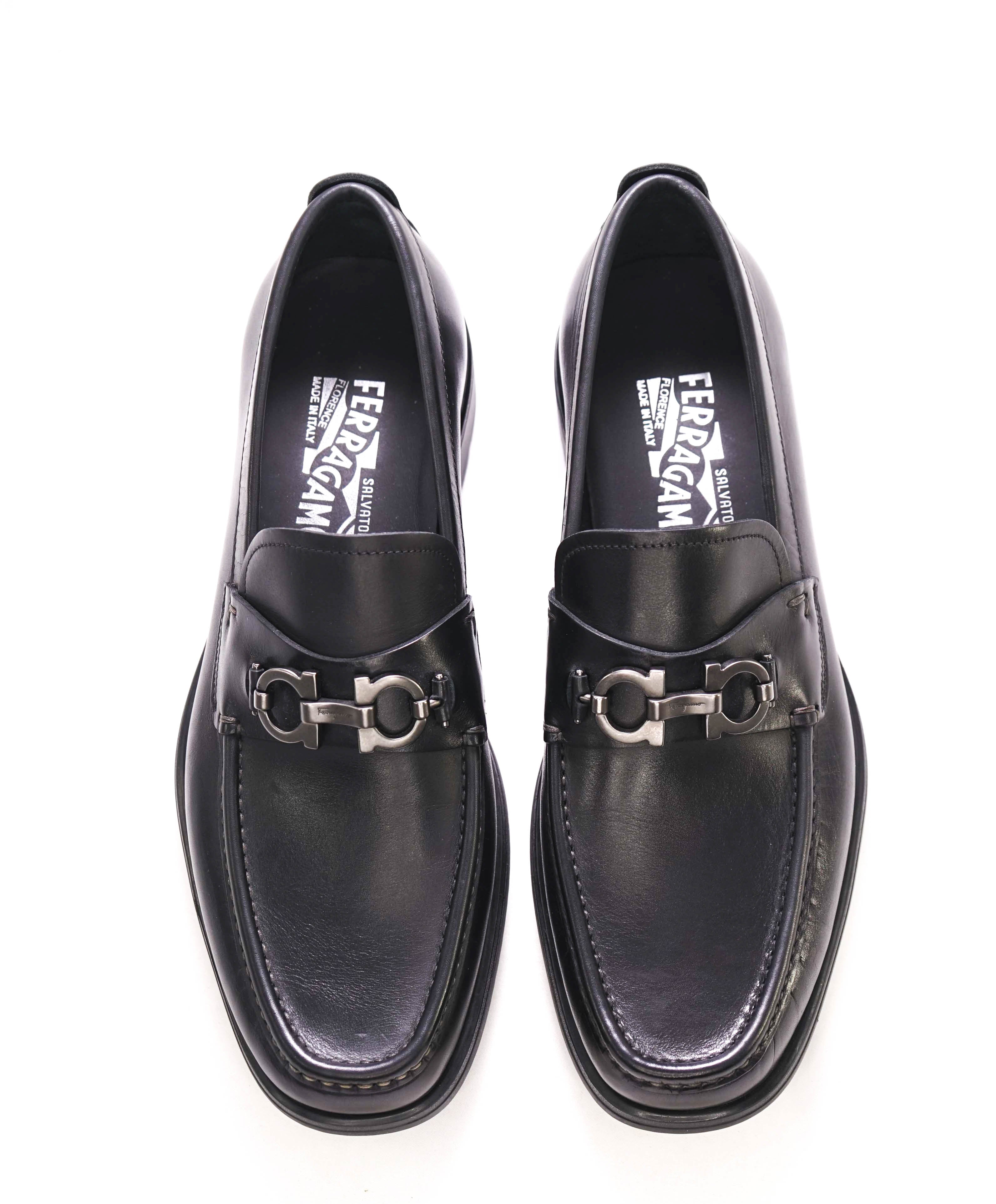 SALVATORE FERRAGAMO - "DAVID" Black Lug Sole Gancini Loafer - 9.5 EE