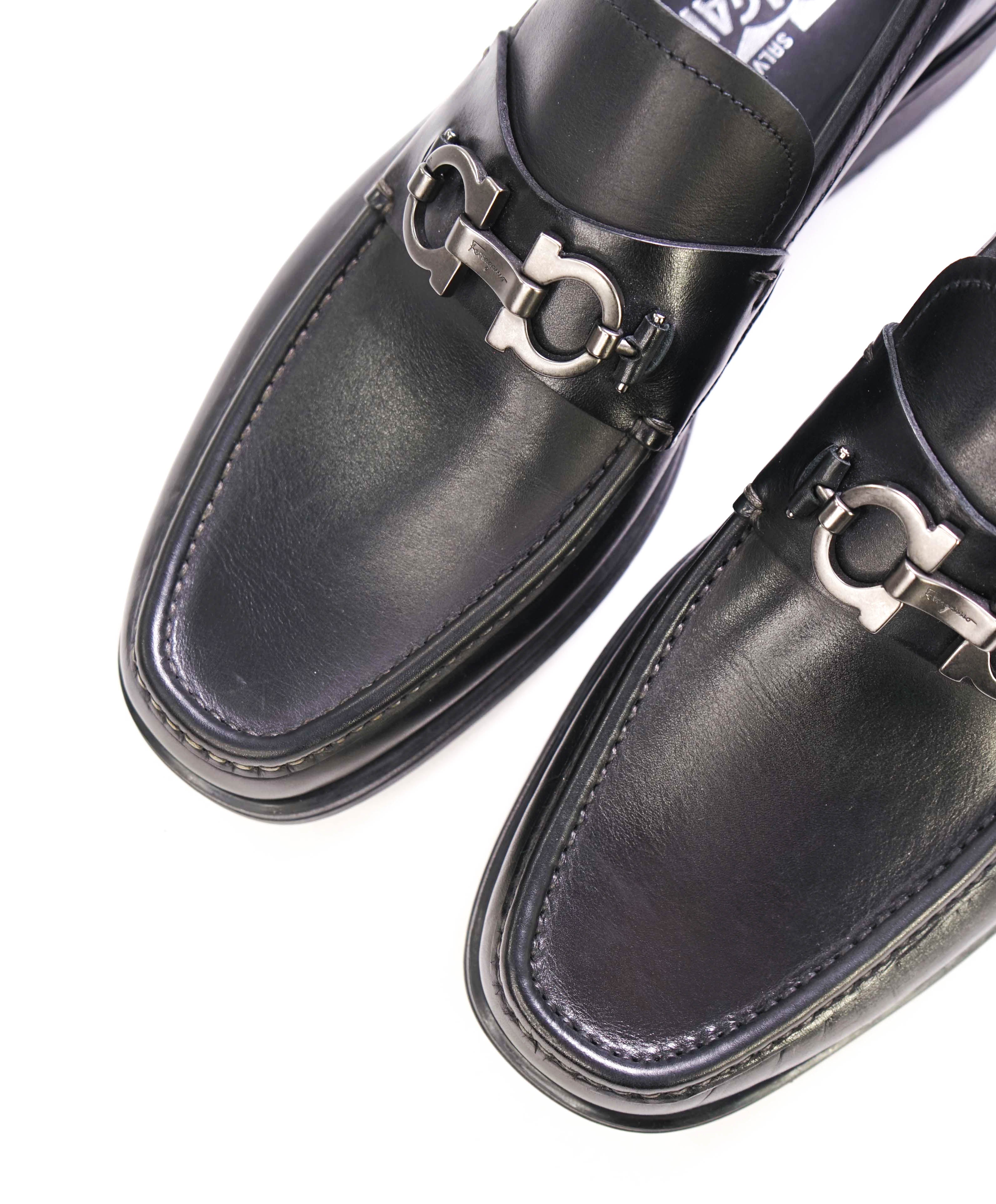 SALVATORE FERRAGAMO - "DAVID" Black Lug Sole Gancini Loafer - 9.5 EE