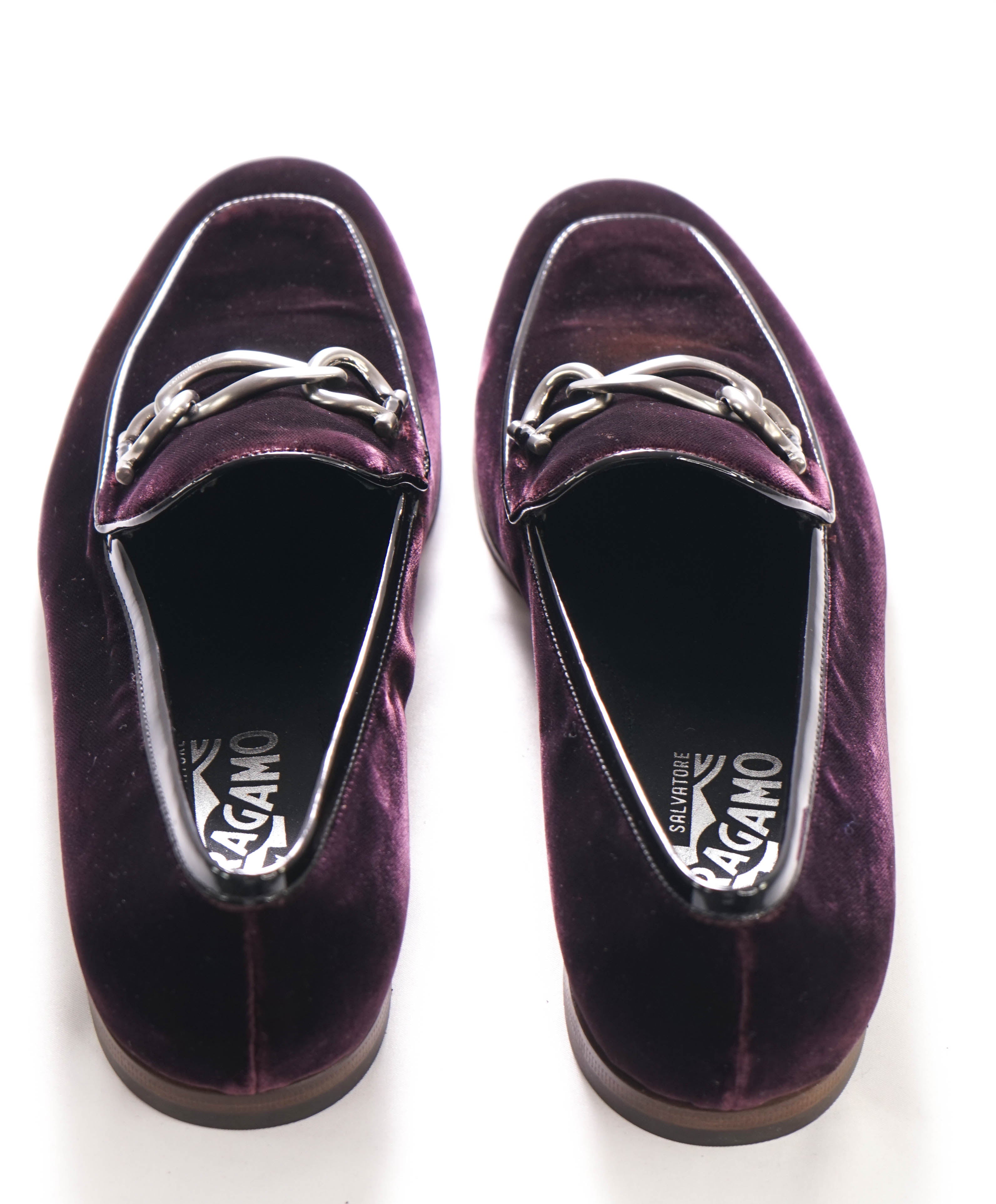 $700 SALVATORE FERRAGAMO - *BOY 2 * Chain Bit Velvet Logo Loafer - 7 EE US